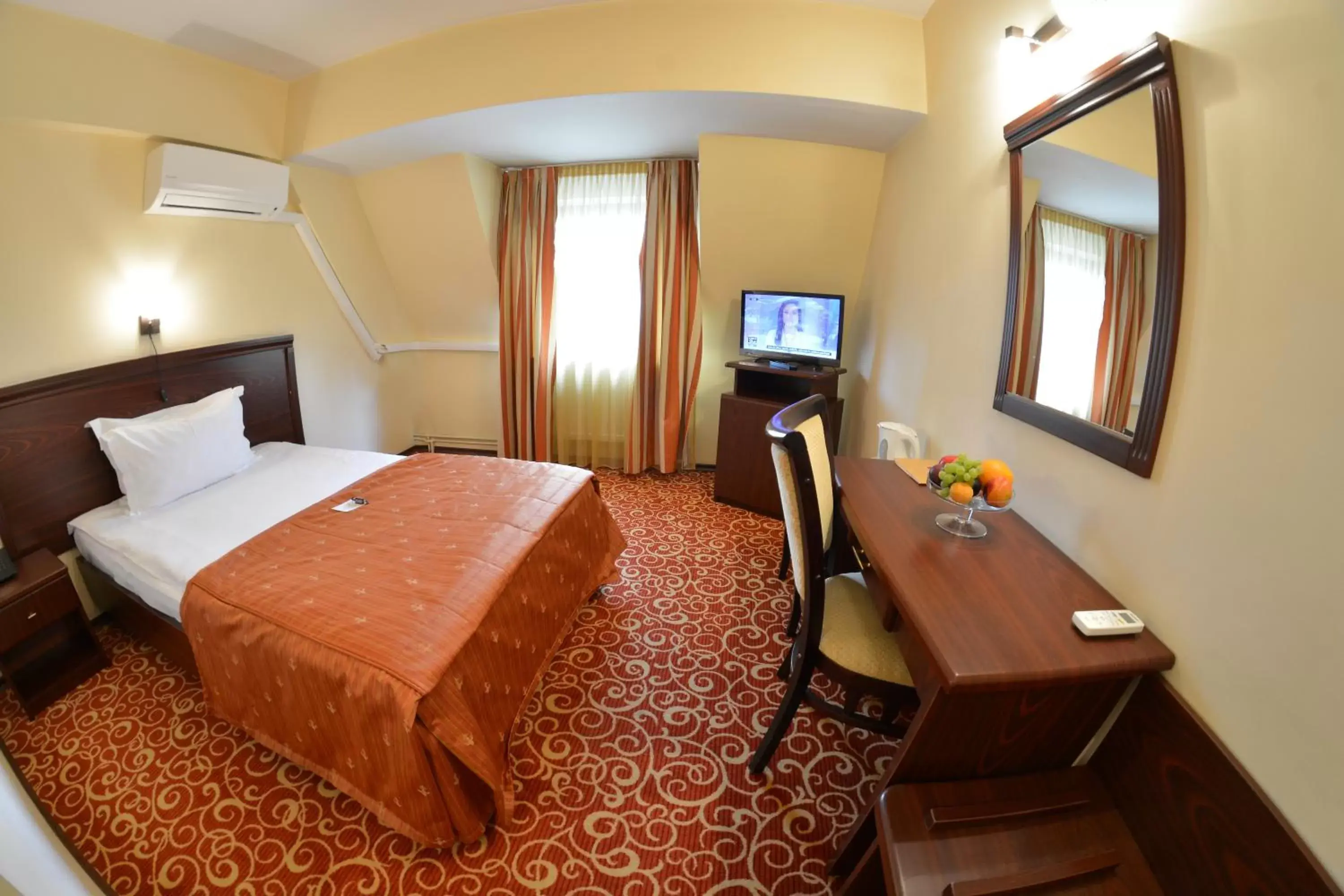 Bedroom, Bed in Hotel Central