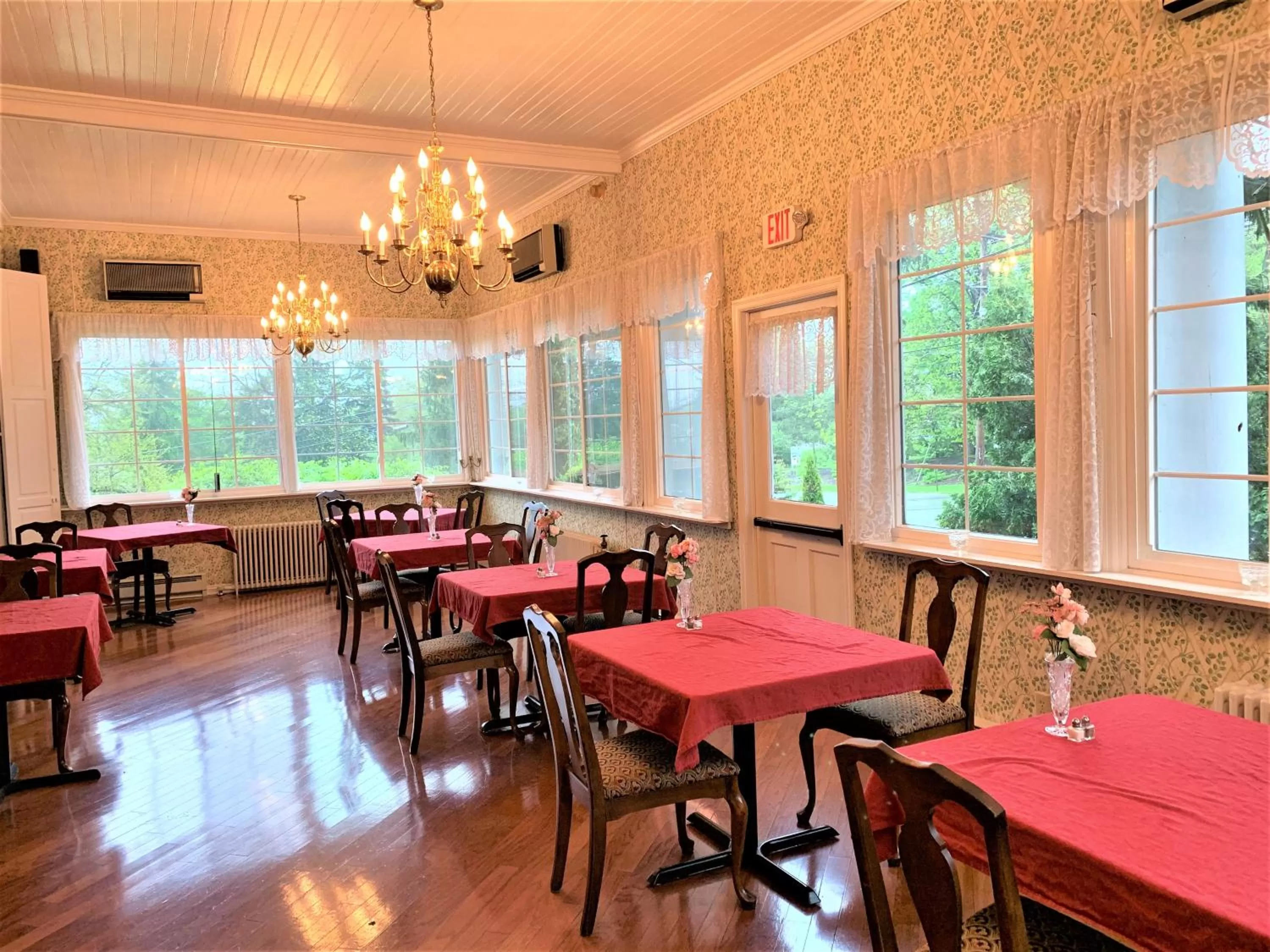 Restaurant/places to eat in Mercersburg Inn