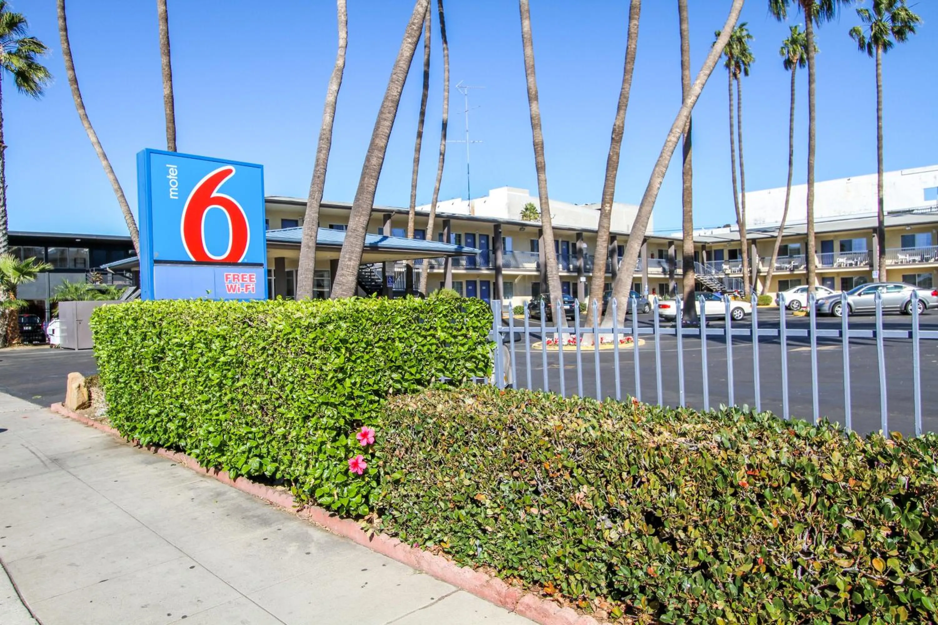 Property building in Motel 6 San Diego, CA Airport Harbor