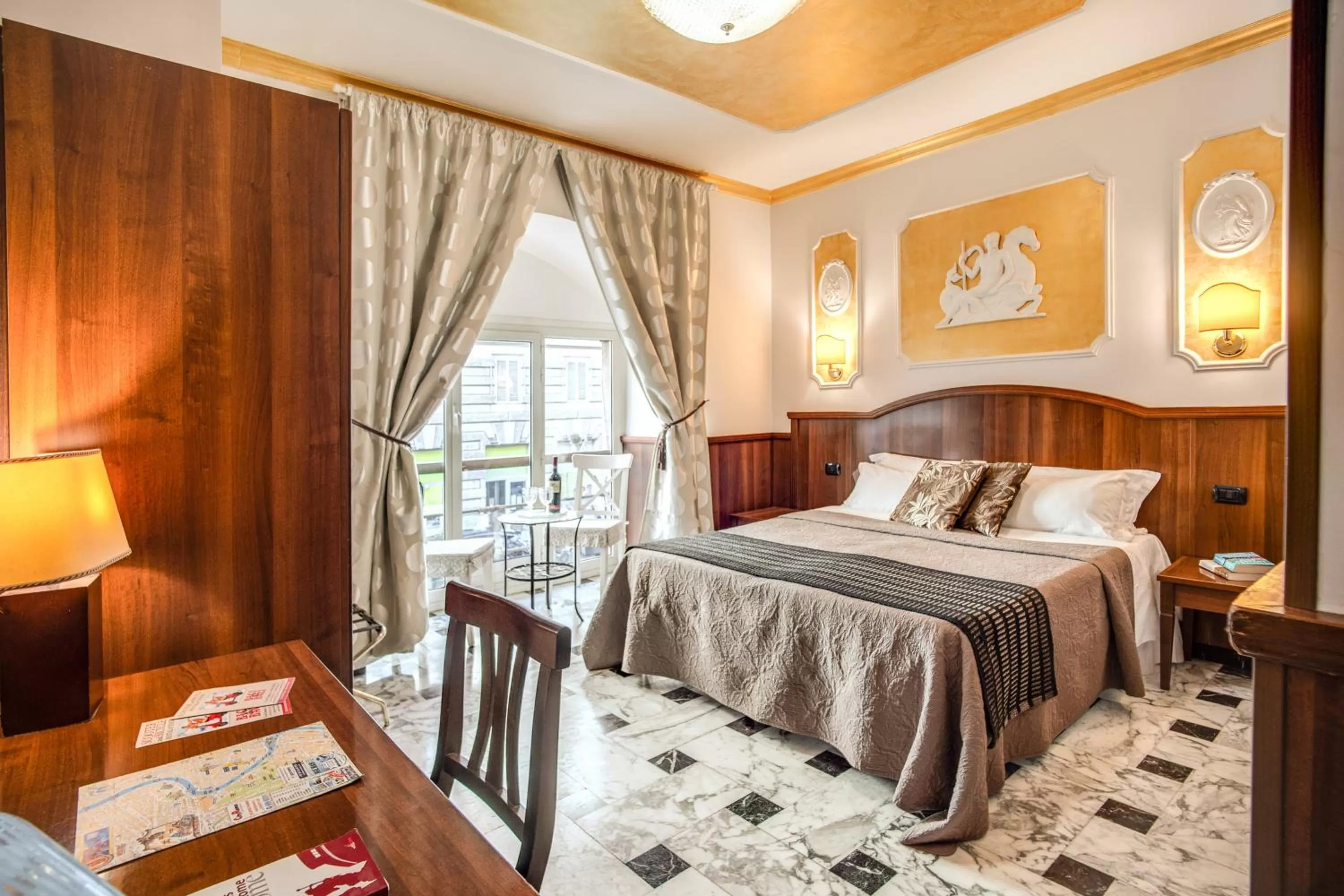 Bedroom, Bed in Nakissa Inn