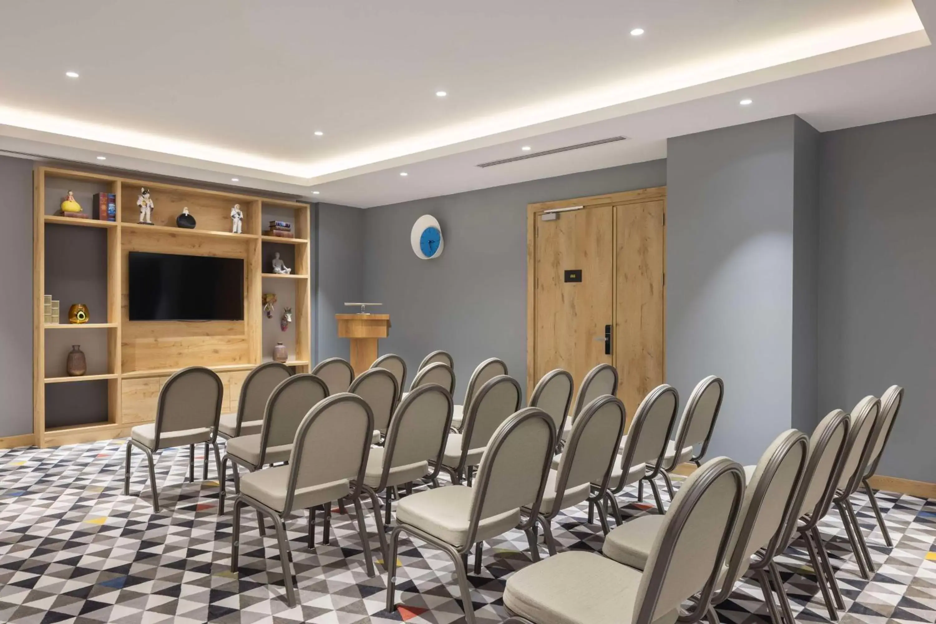 Meeting/conference room in Hampton By Hilton Cerkezkoy