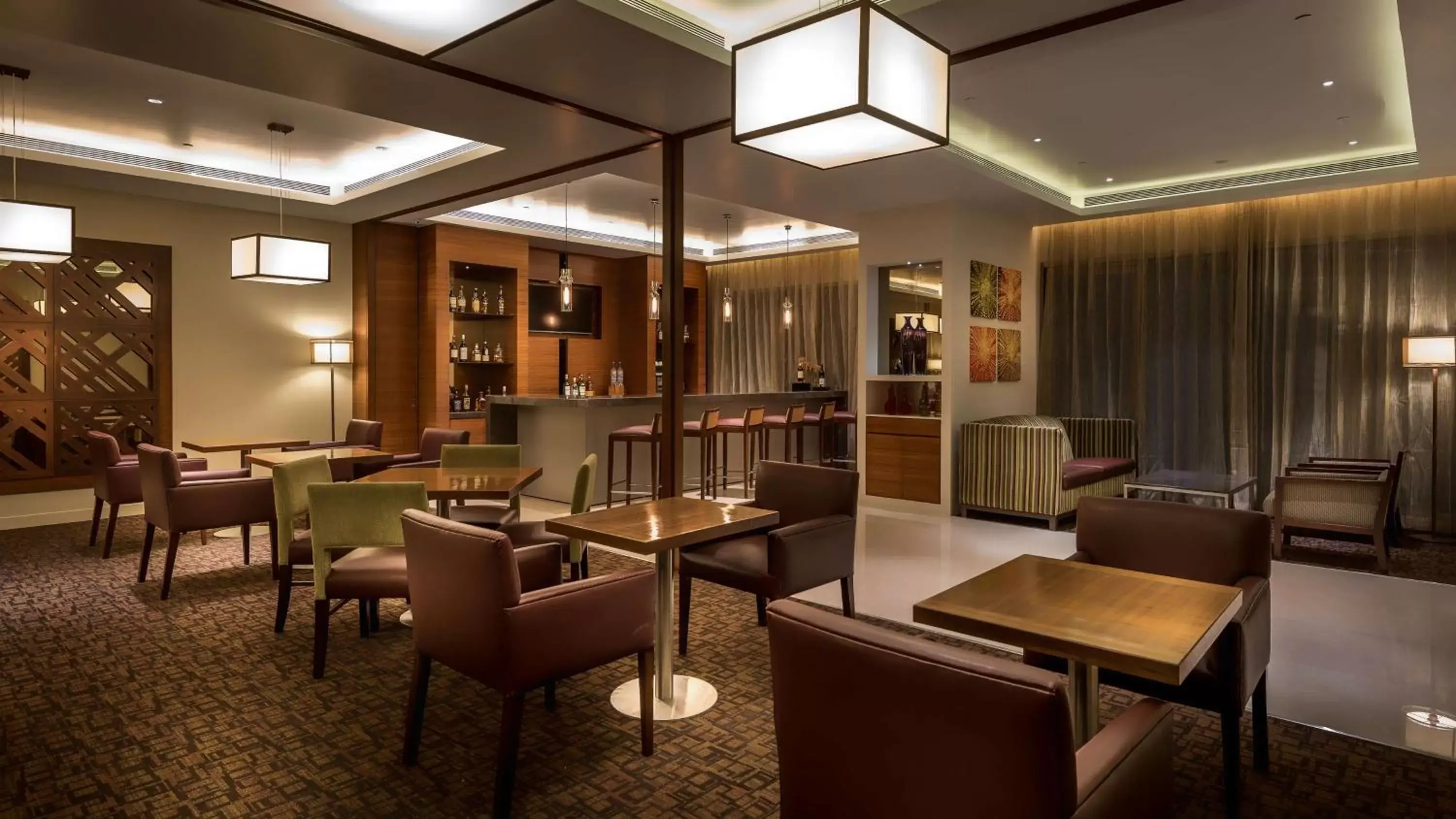 Lounge or bar in Hyatt Place Pune Hinjawadi