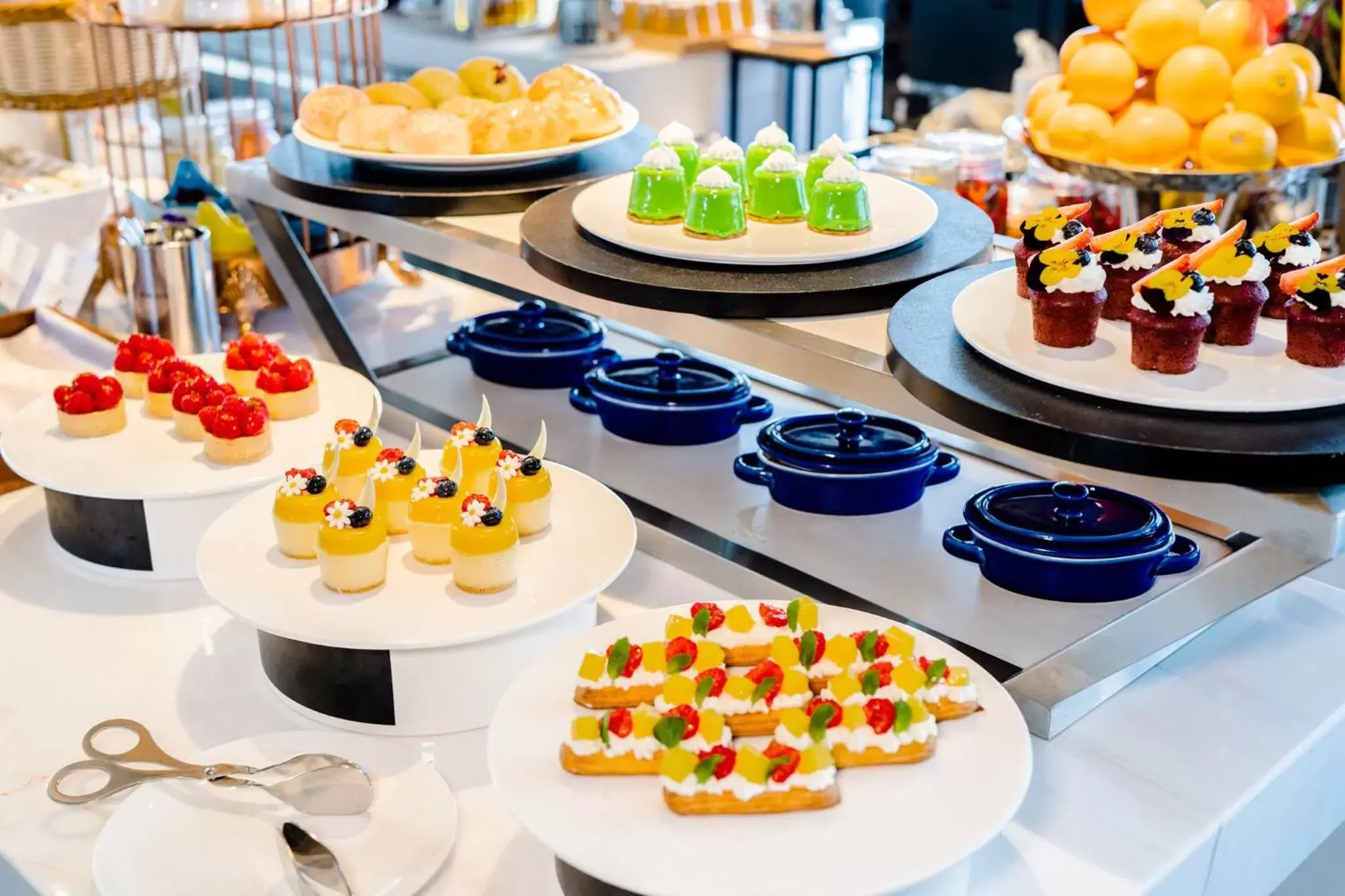 Restaurant/places to eat in Crowne Plaza Shenzhen Nanshan by IHG Restaurant/places to eat in Crowne Plaza Shenzhen Nanshan by IHG