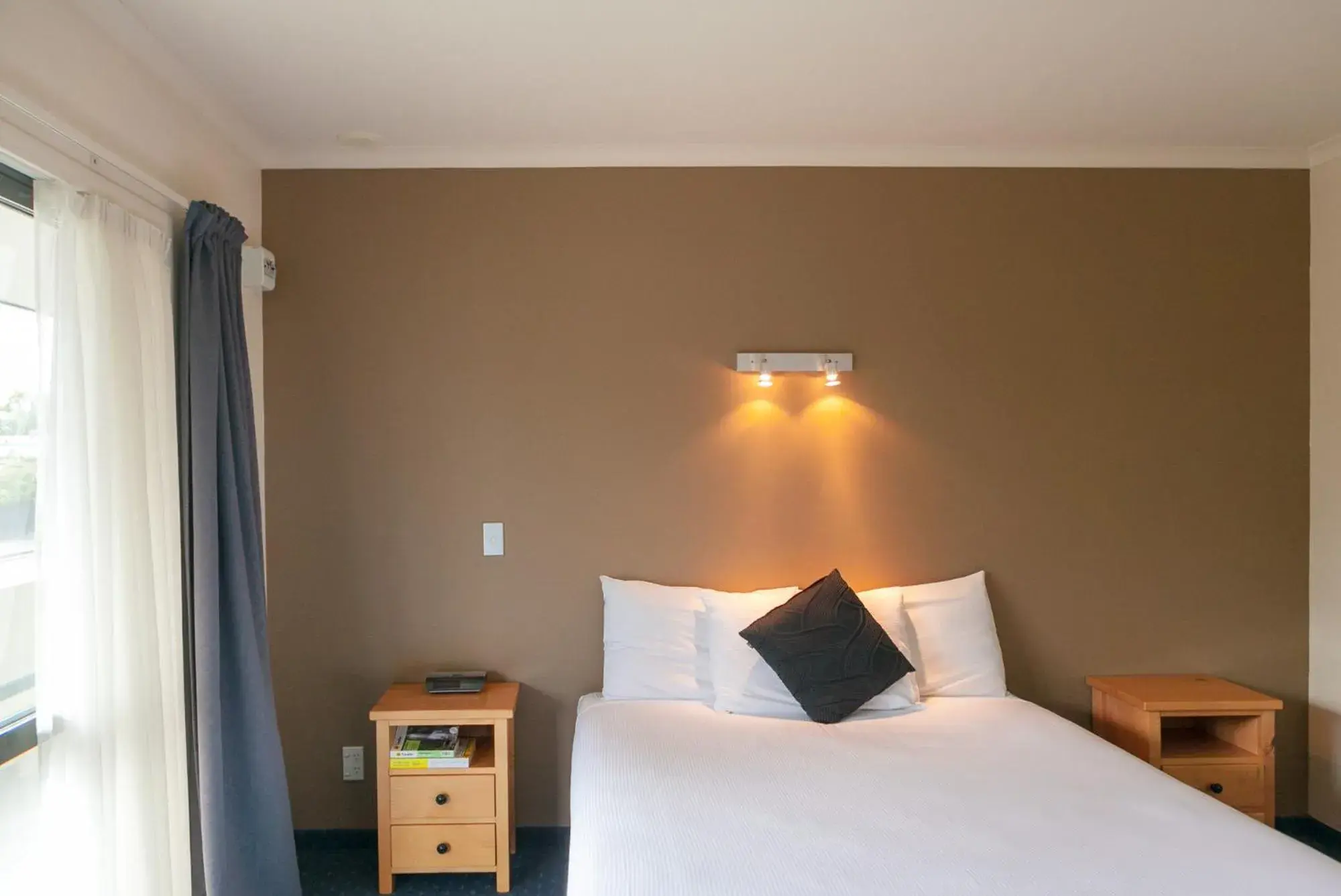 Bed in Stadium Motel Bed in Stadium Motel