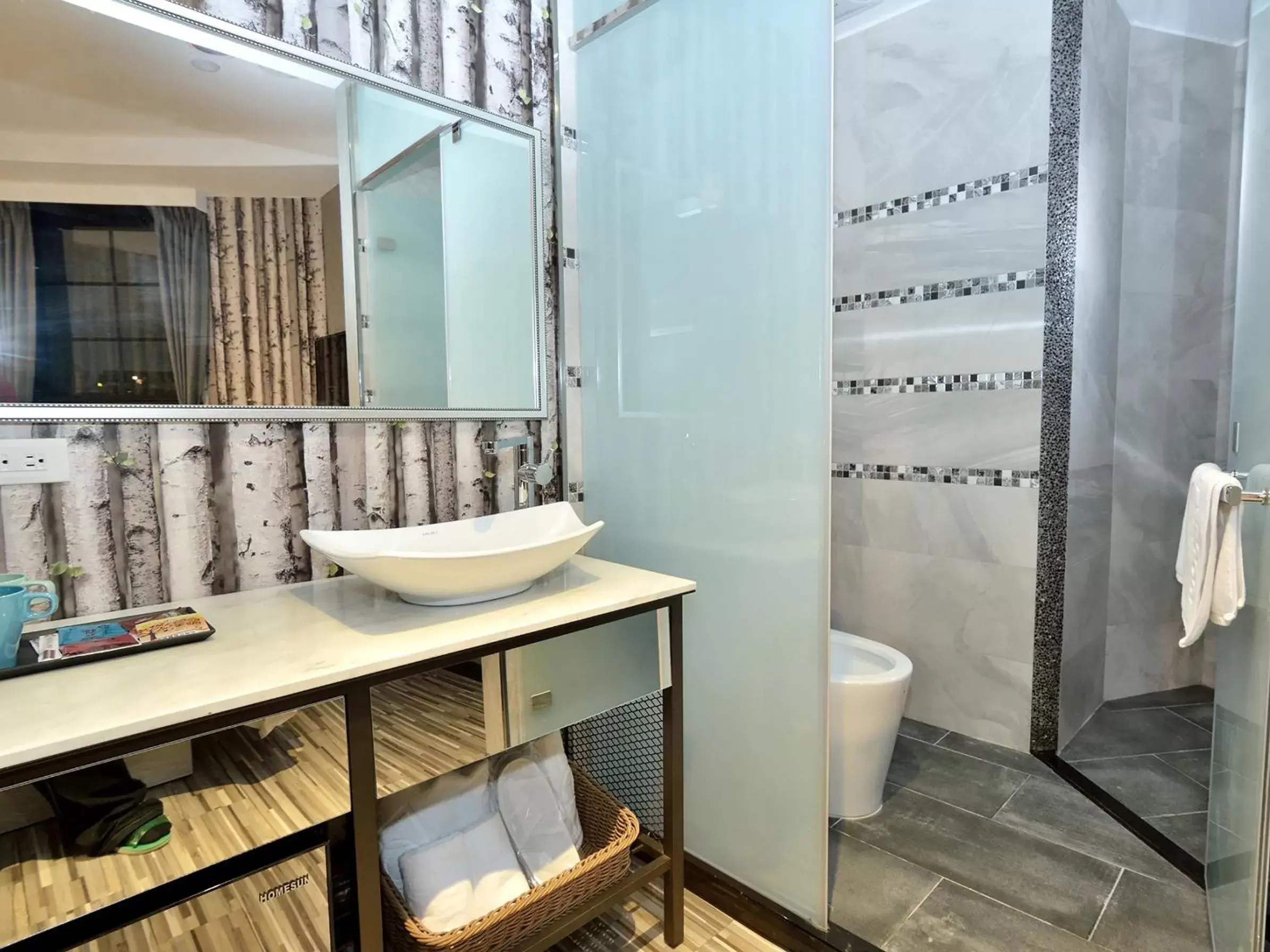 Shower, Bathroom in CHECK inn Taichung Ziyou