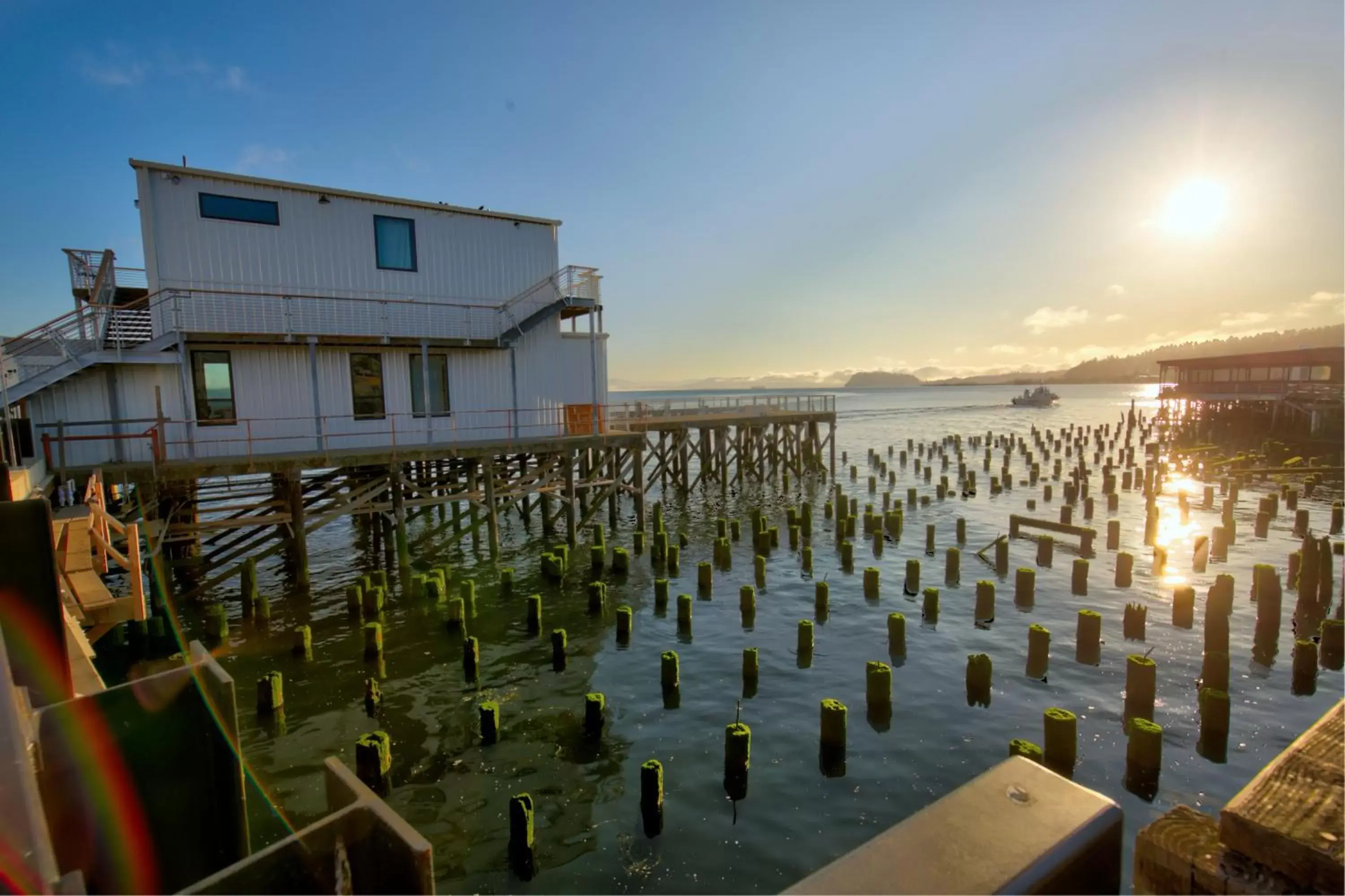 Property building in Bowline Hotel Property building in Bowline Hotel