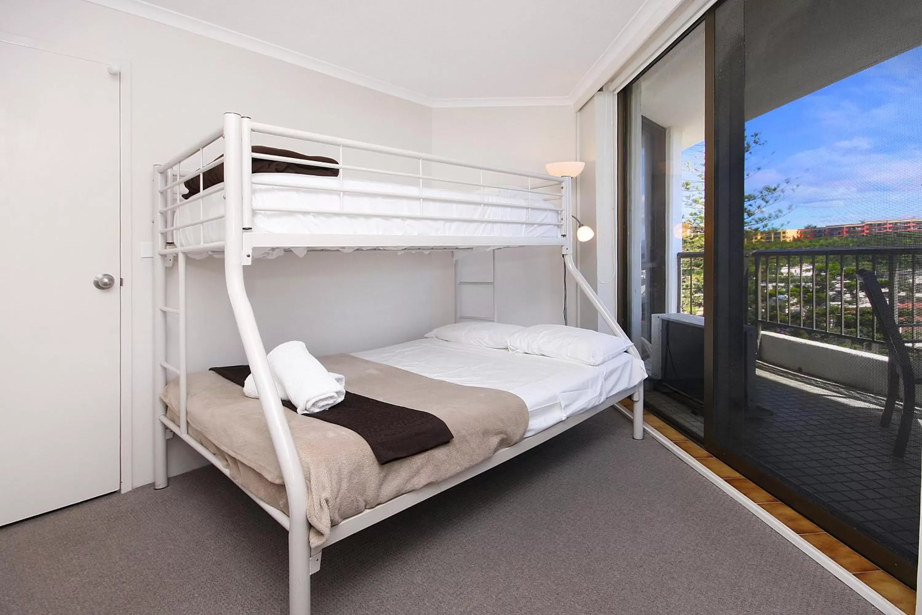 Bedroom, Bunk Bed in Spindrift on the Beach - Absolute Beachfront