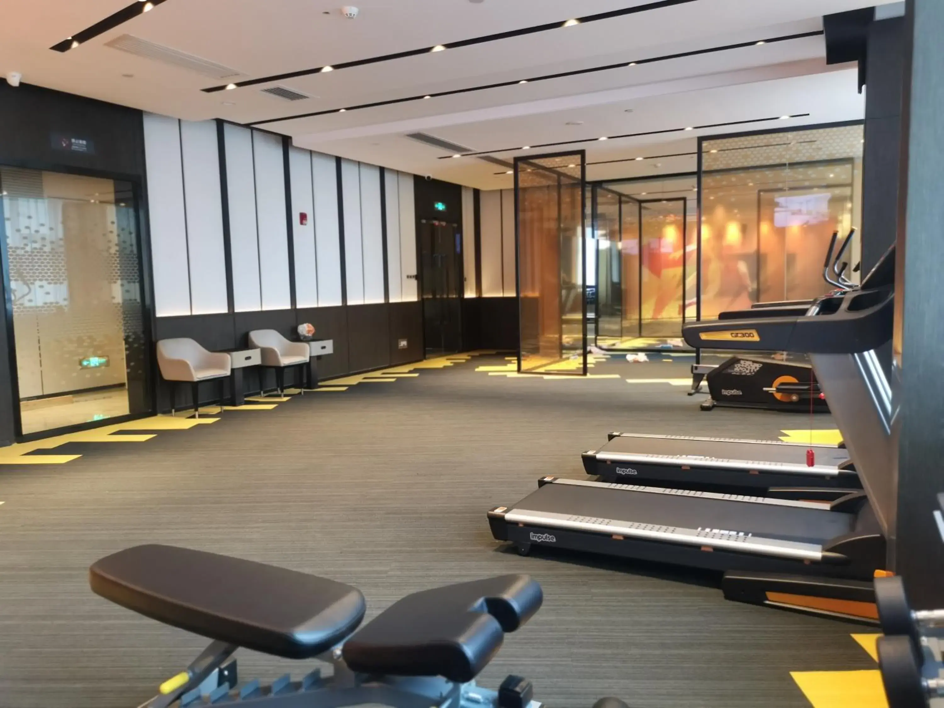 Fitness centre/facilities in Hampton by Hilton Shenzhen North Station Fitness centre/facilities in Hampton by Hilton Shenzhen North Station