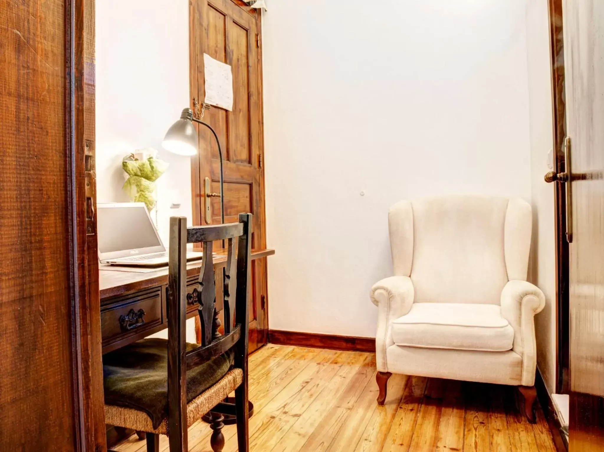 Seating Area in Hotel Residencial Alentejana