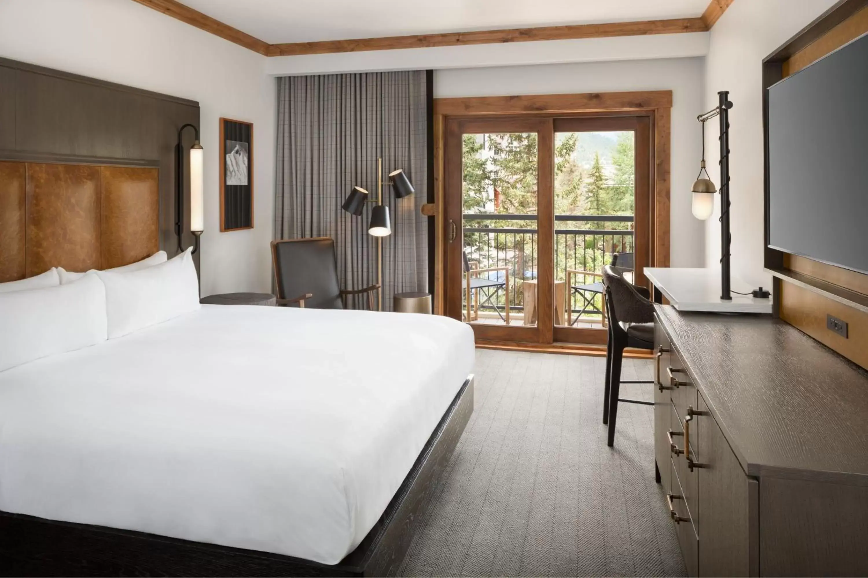 King Room - Hearing Accessible in The Hythe, a Luxury Collection Resort, Vail