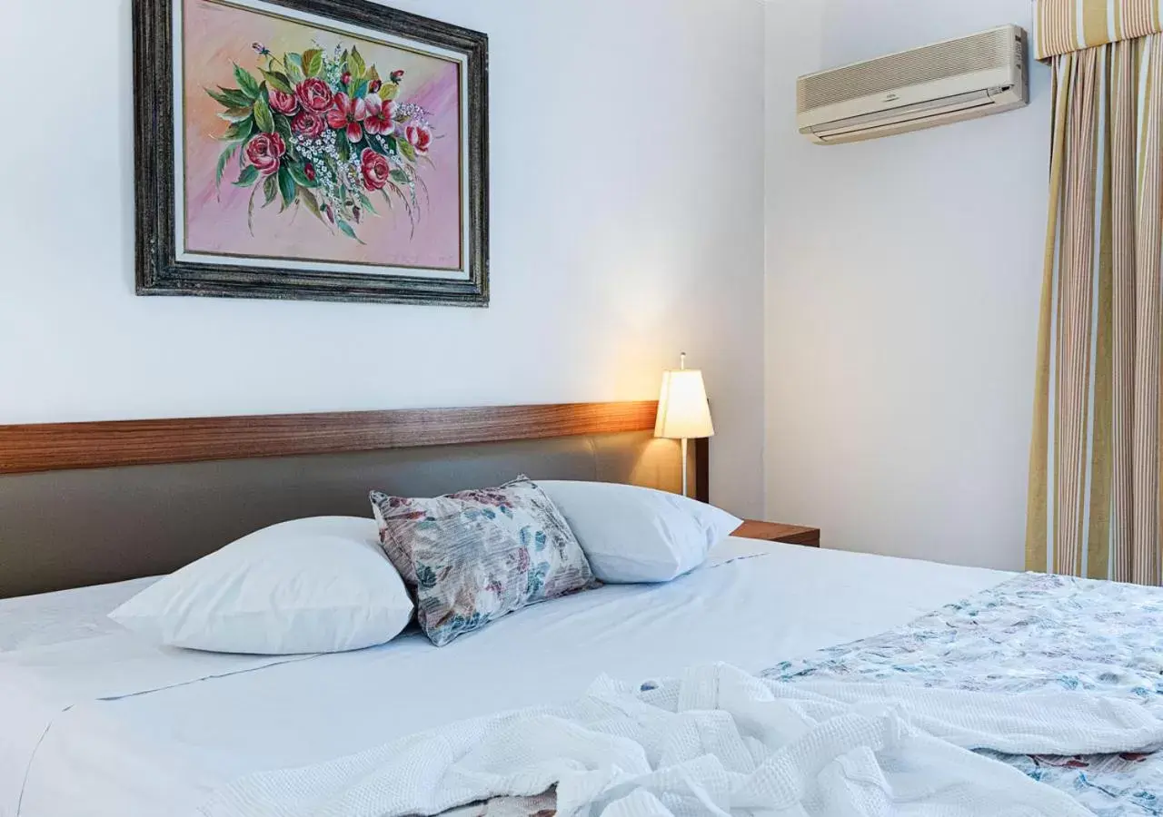 Bedroom, Bed in Hotel Nacional Inn Cambuí Campinas Residence Bedroom, Bed in Hotel Nacional Inn Cambuí Campinas Residence