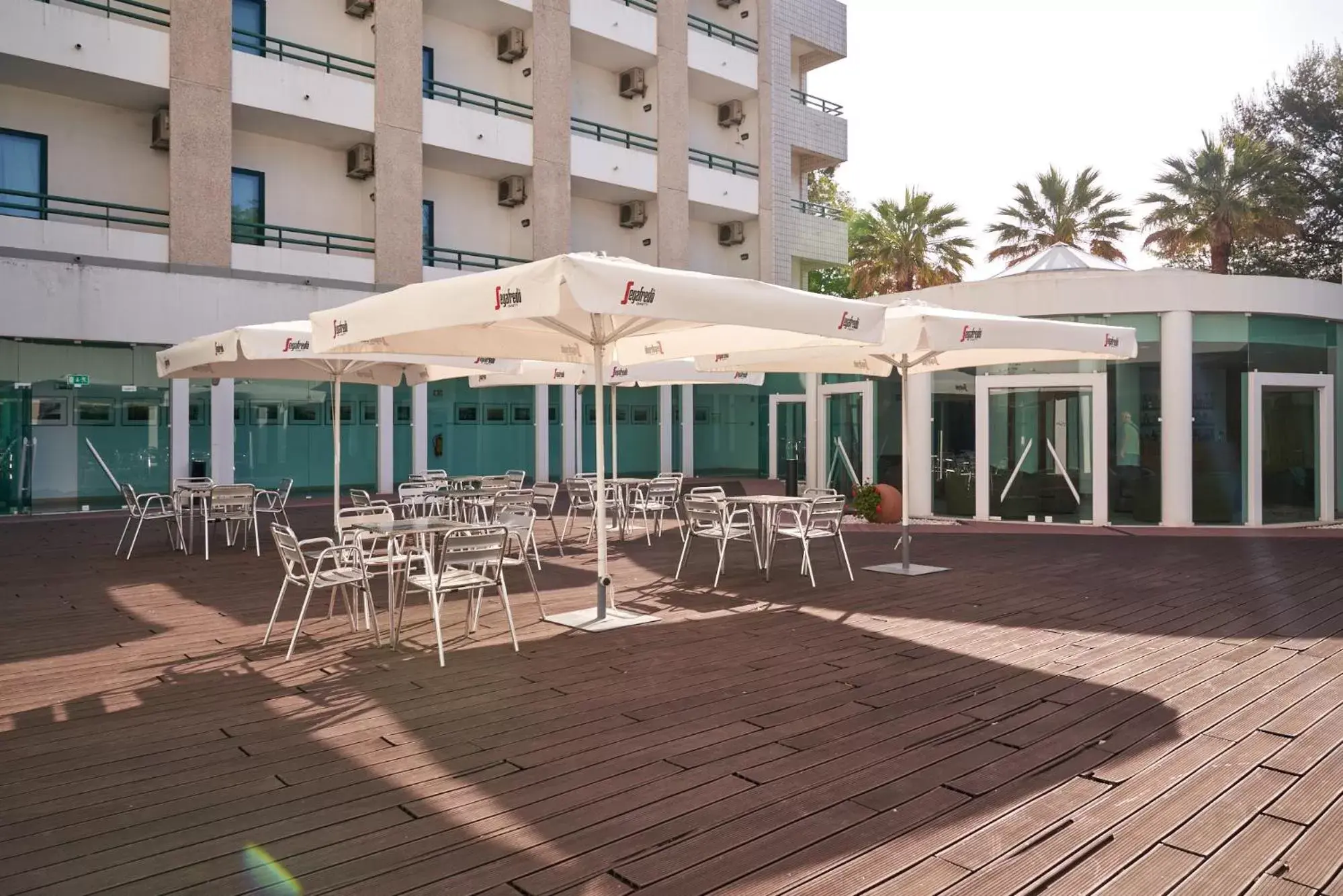 Patio in Leziria Parque Hotel