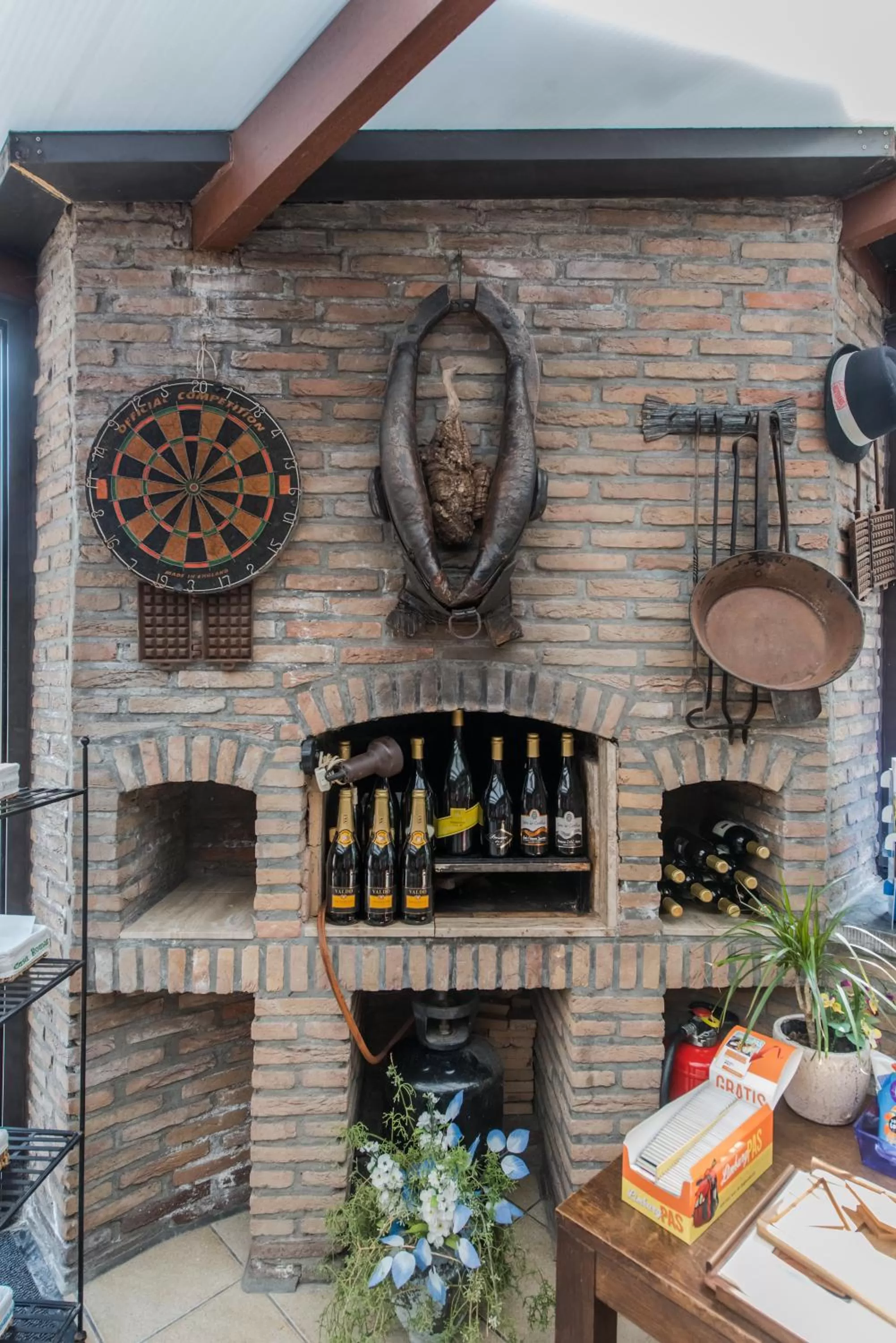 Library in B&B Casa Roman & Vakantiewoning voor 1 pers tot max 32 personen