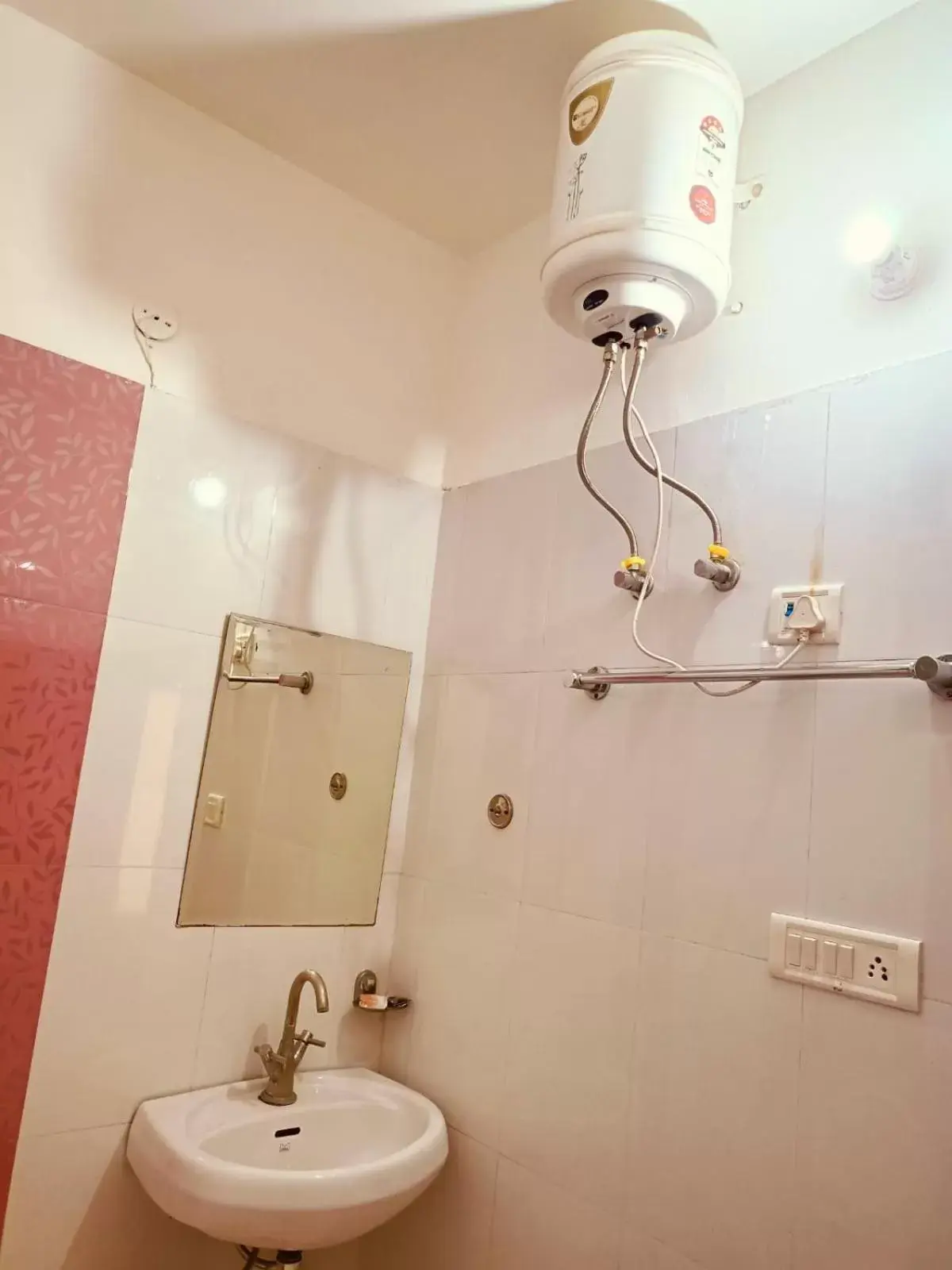 Bathroom in Hotel Braj Haveli