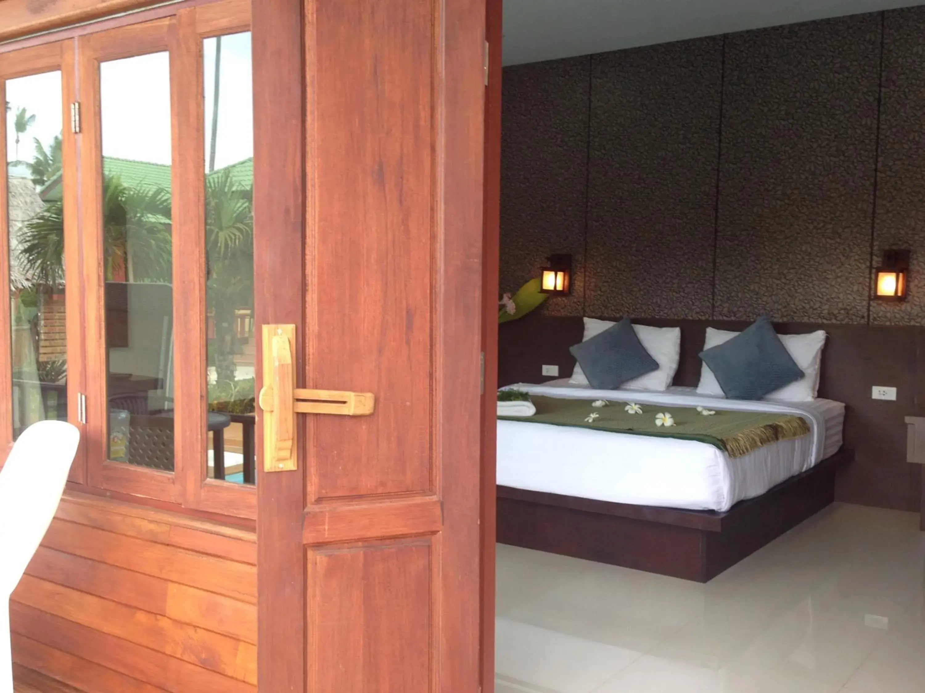Photo of the whole room, Bed in Khum Laanta Resort - SHA Extra Plus