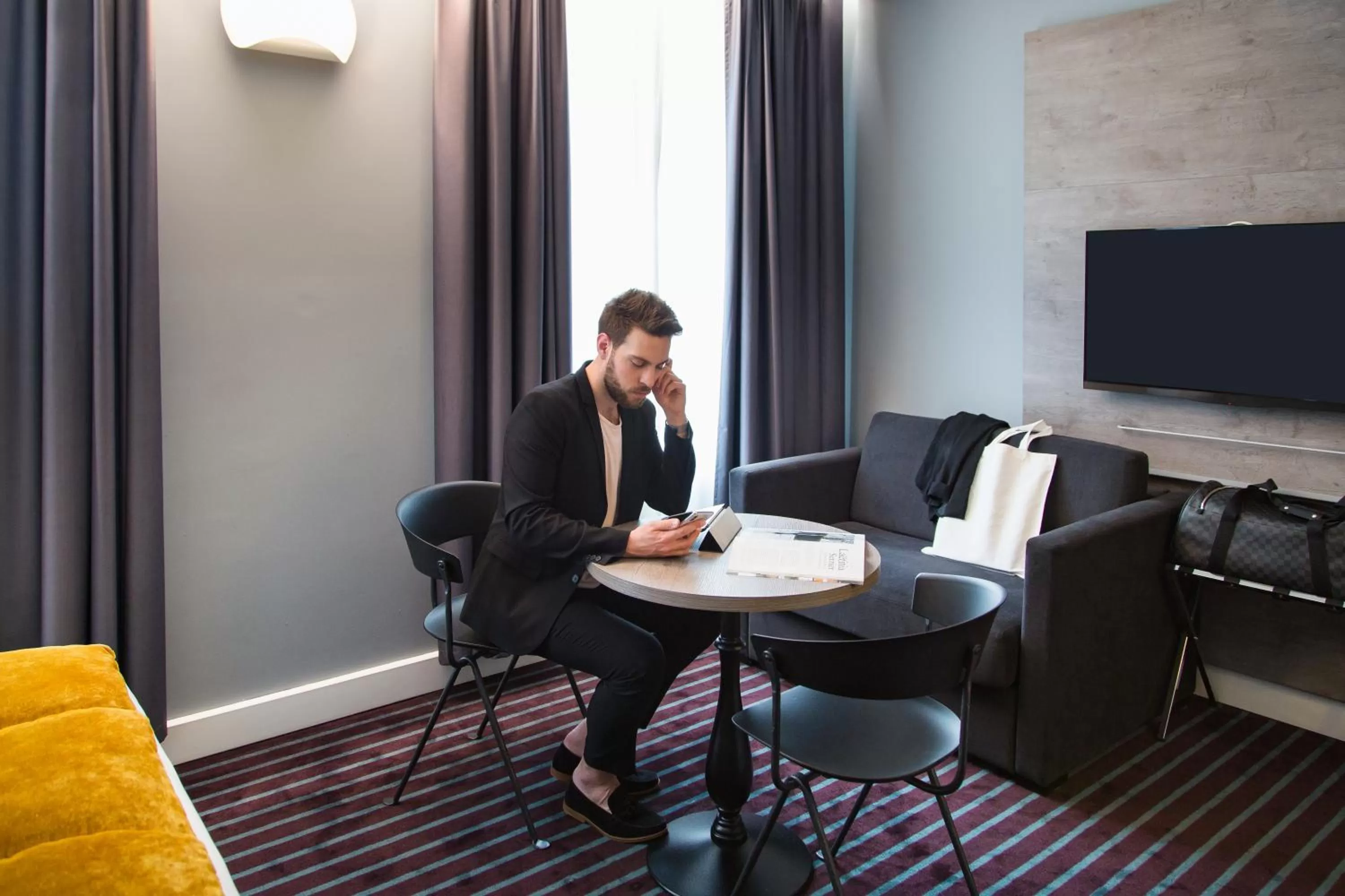 People in Mercure Nancy Centre Place Stanislas