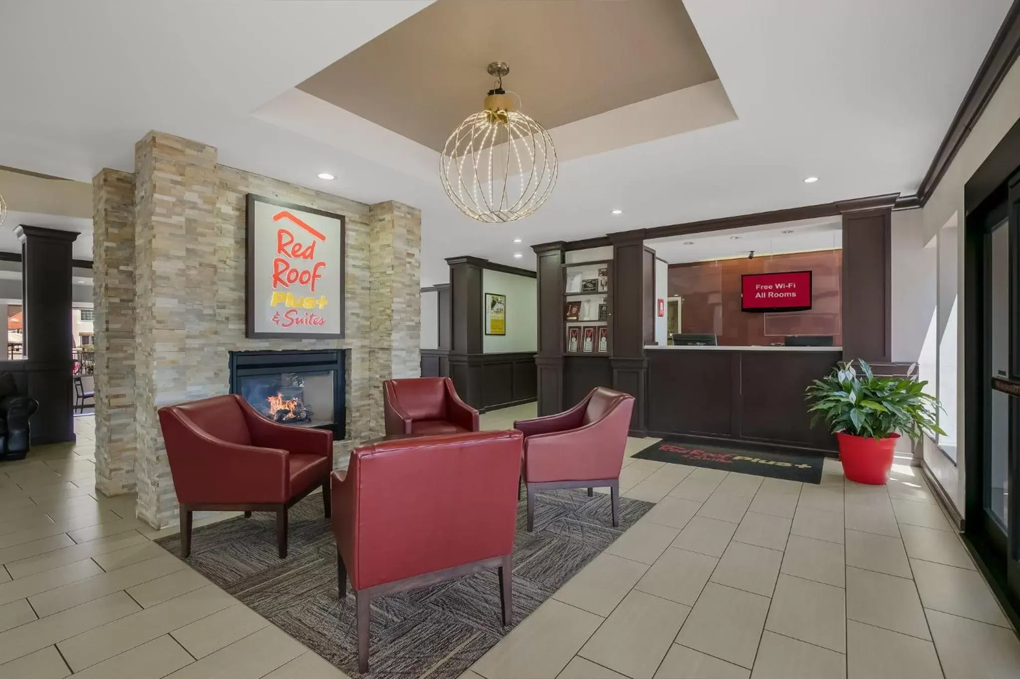 Lobby or reception, Lobby/Reception in Red Roof Inn PLUS+ & Suites Knoxville West - Cedar Bluff