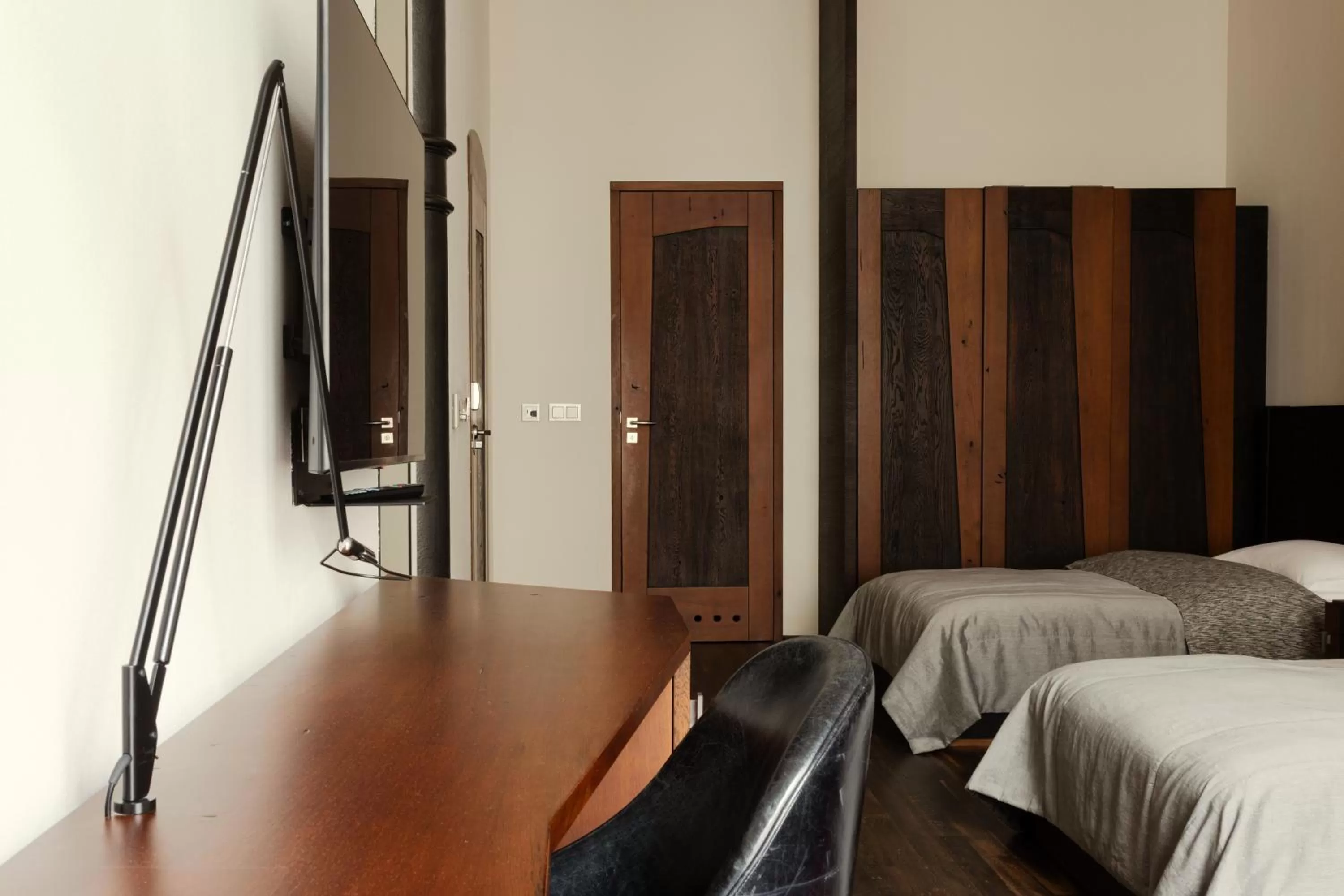 Bed in Hotel Monopol