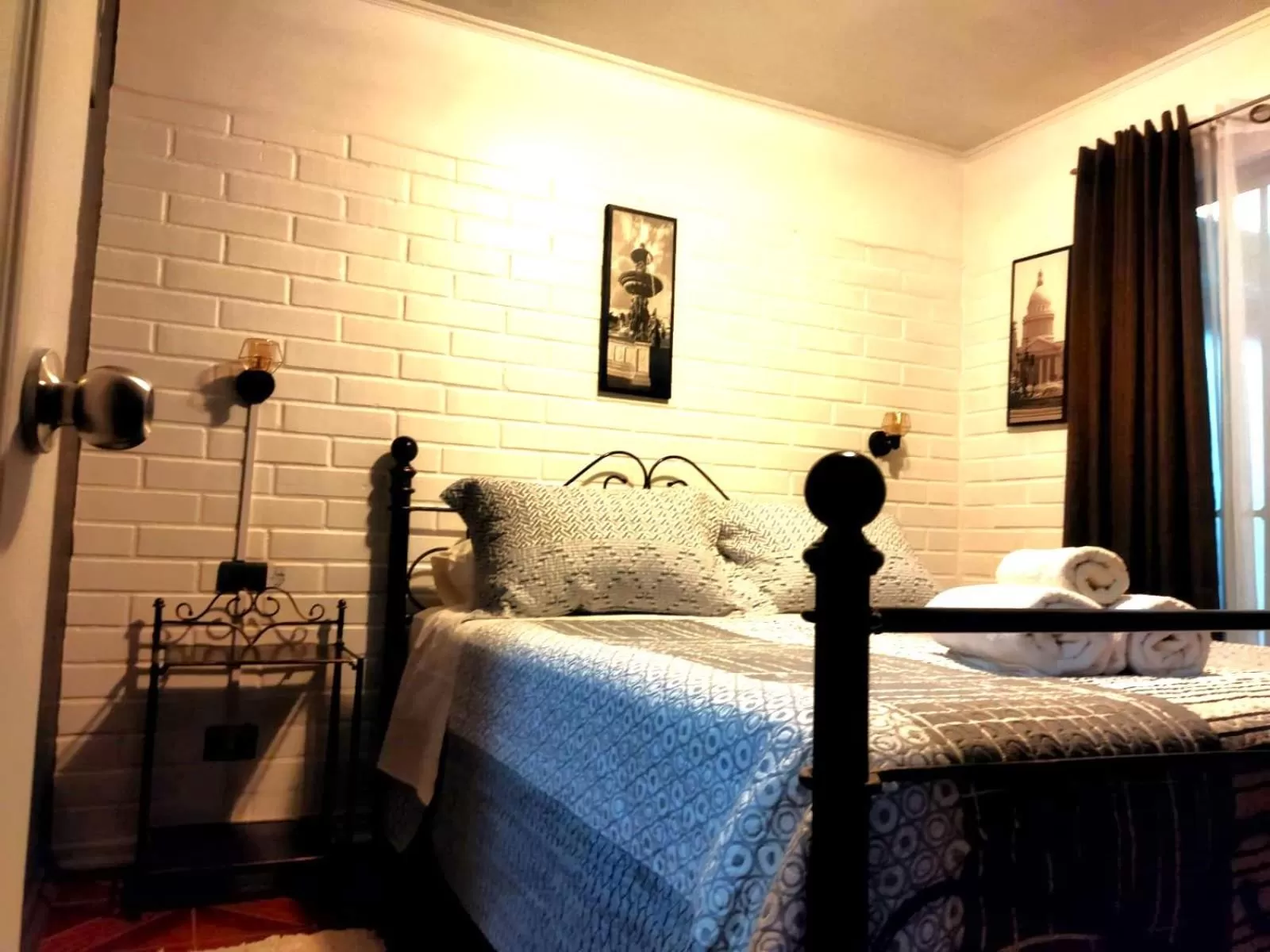Photo of the whole room, Bed in Casa Roble Añejo Bed & Breakfast