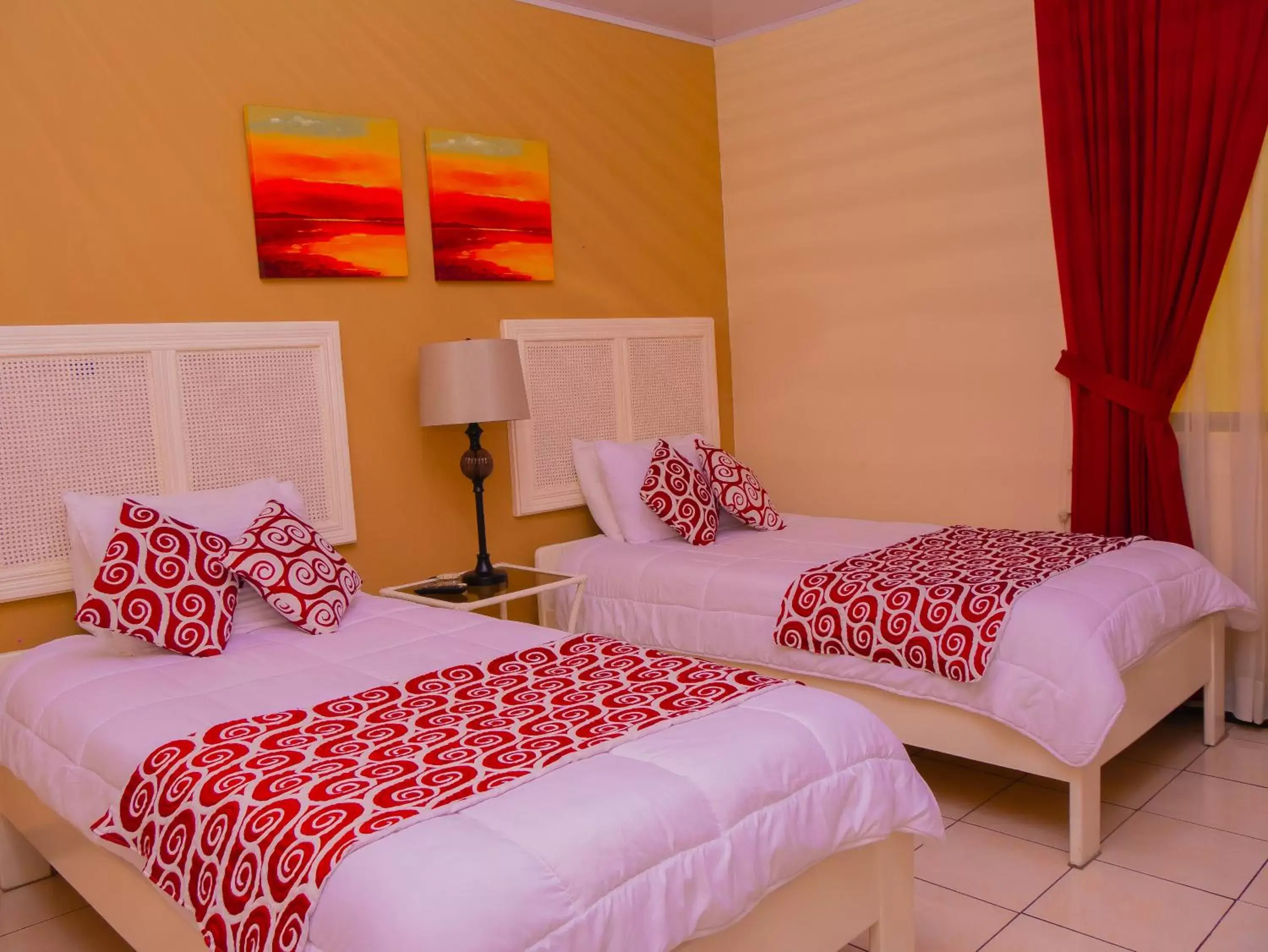 Bed in Hotel Bamboo Aeropuerto