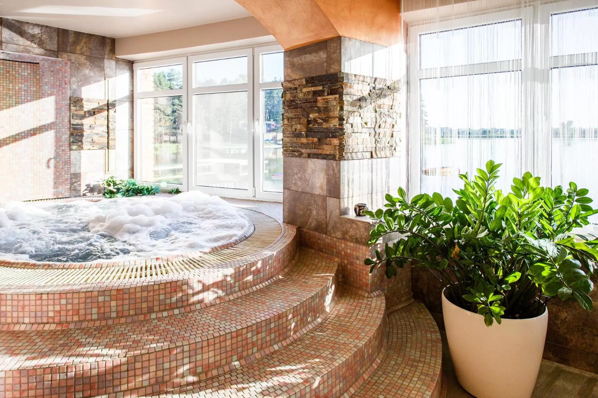 Hot Tub in Hotel Duo Spa