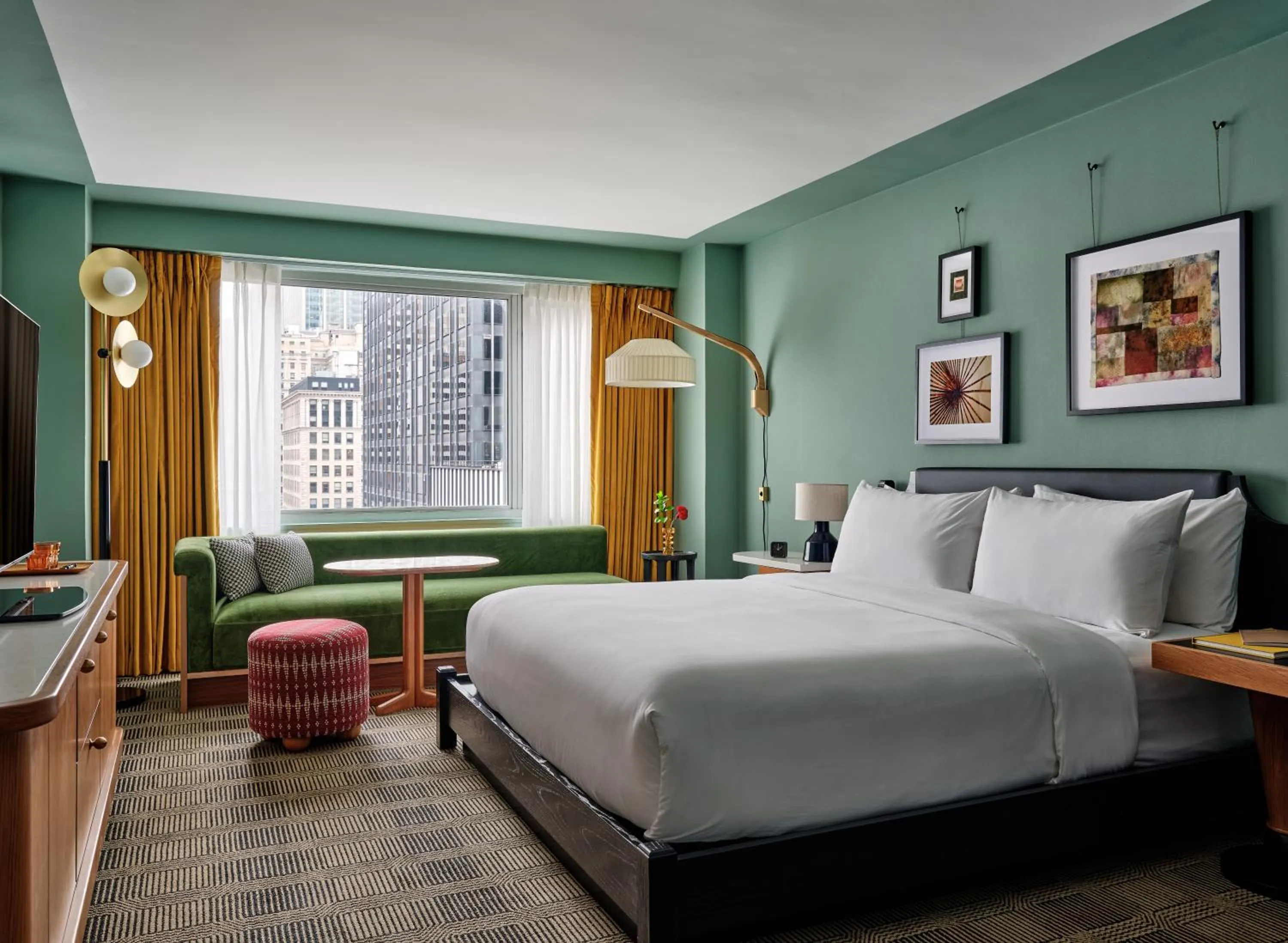 Bedroom, Bed in Romer Hell's Kitchen