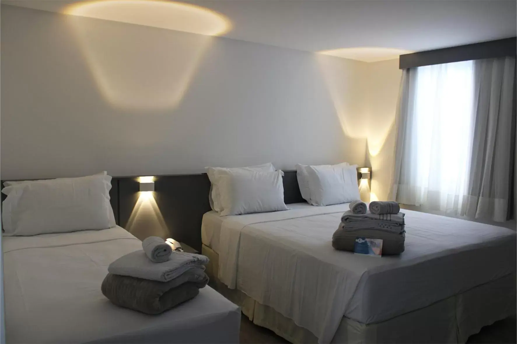 Bed in Sagres Praia Hotel