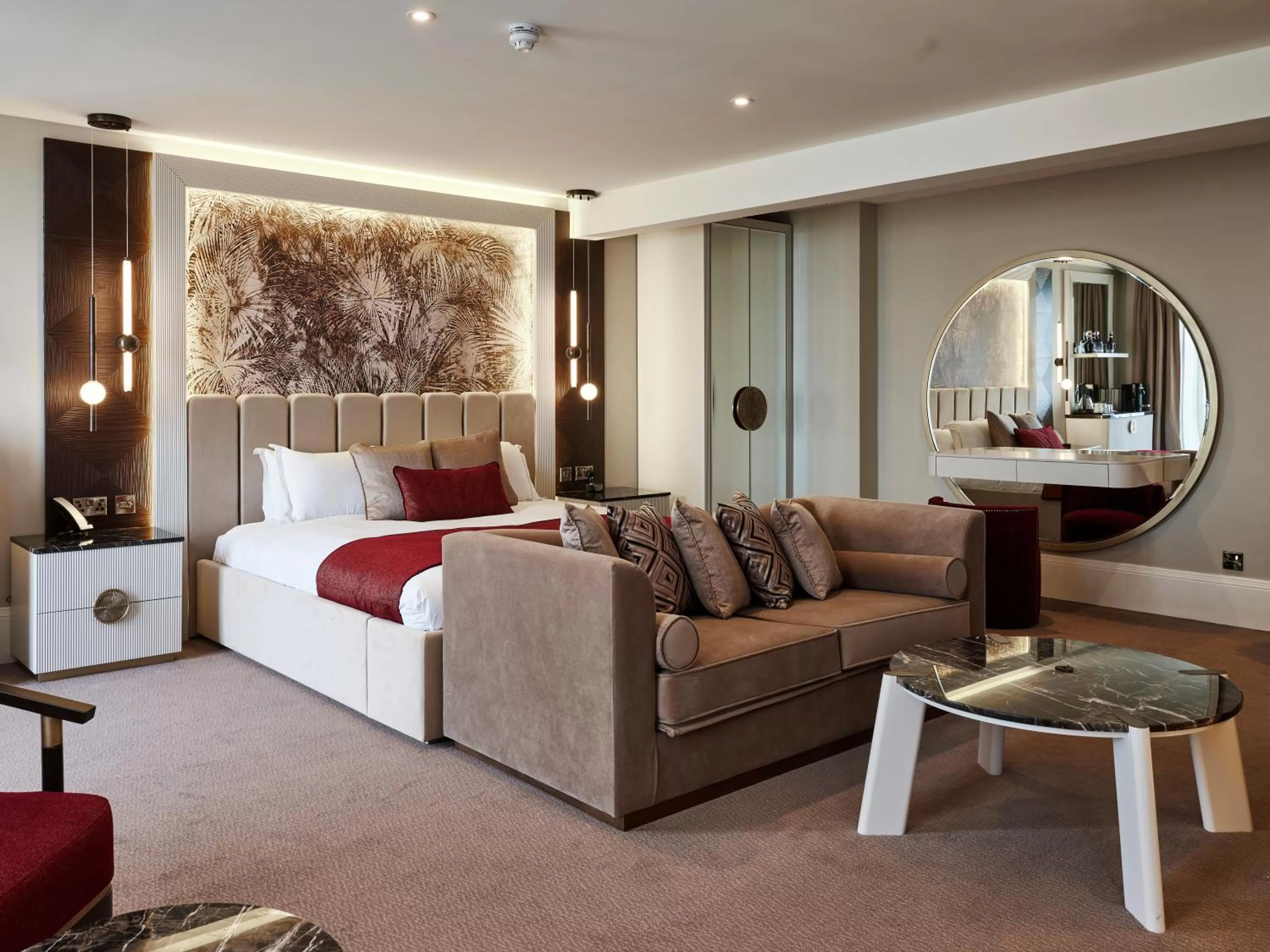 Photo of the whole room, Bed in Best Western Premier Dover Marina Hotel & Spa