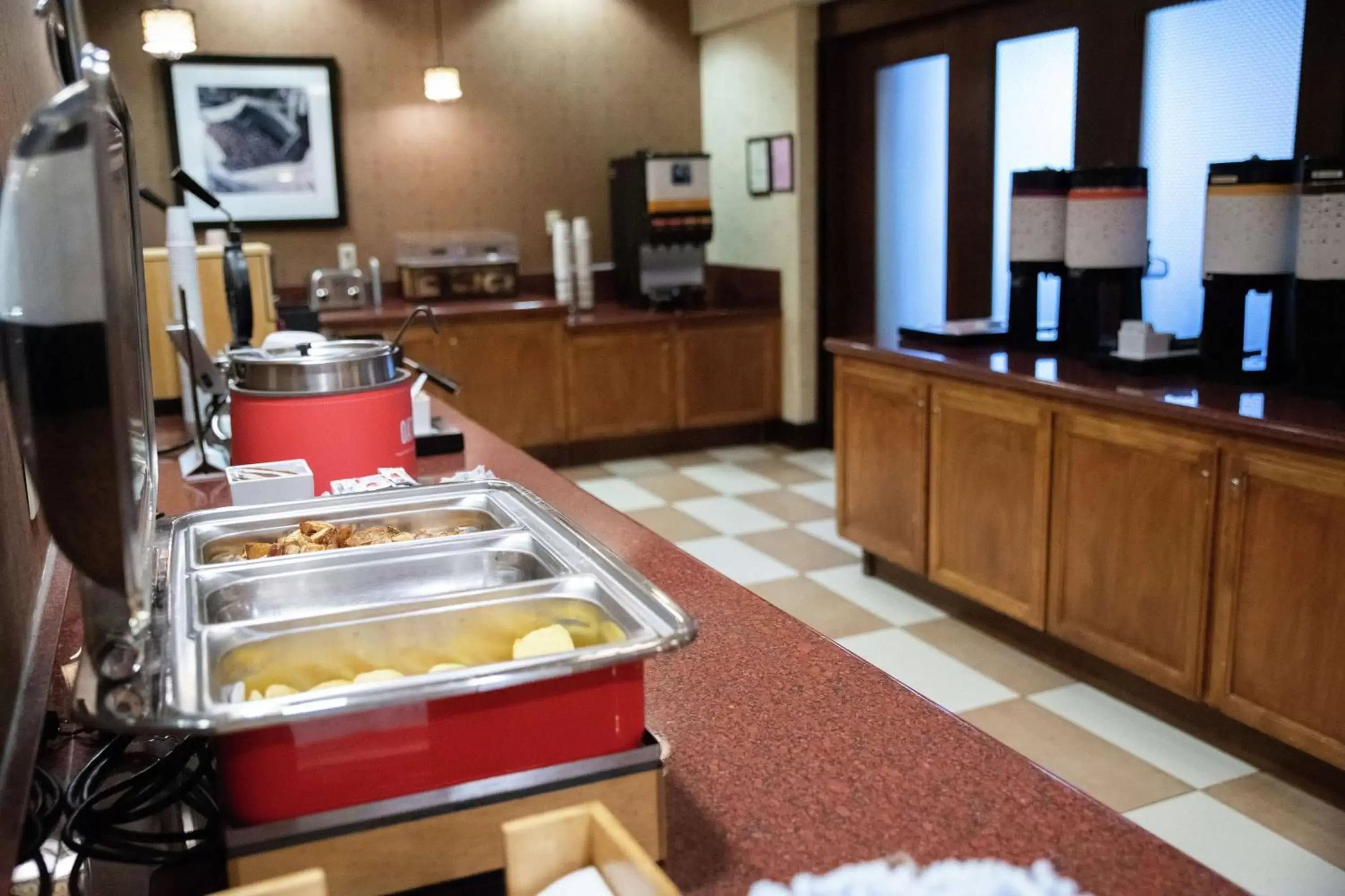 Breakfast, Food in Hampton Inn & Suites Fresno