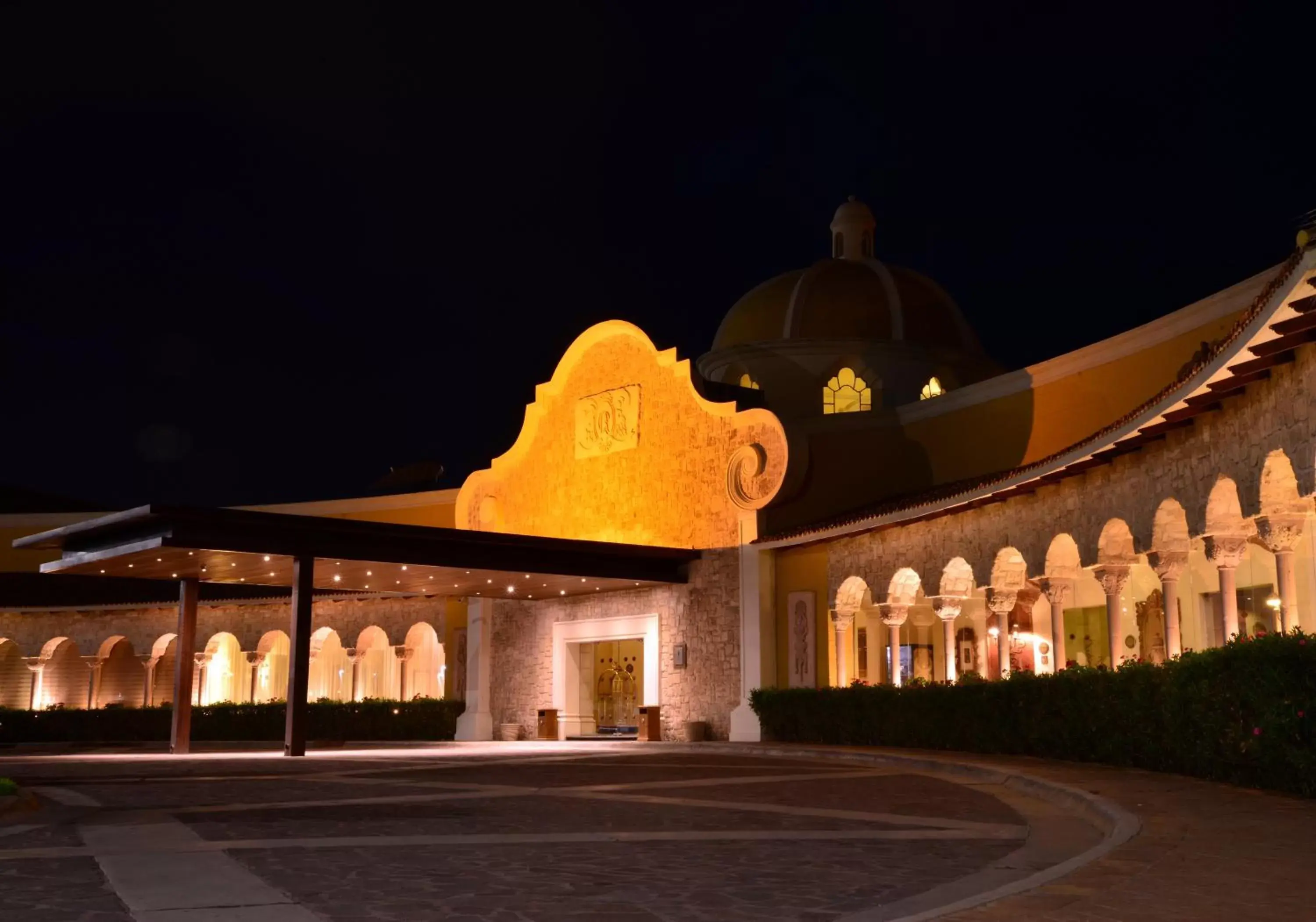 Property building in Quinta Real Saltillo Property building in Quinta Real Saltillo