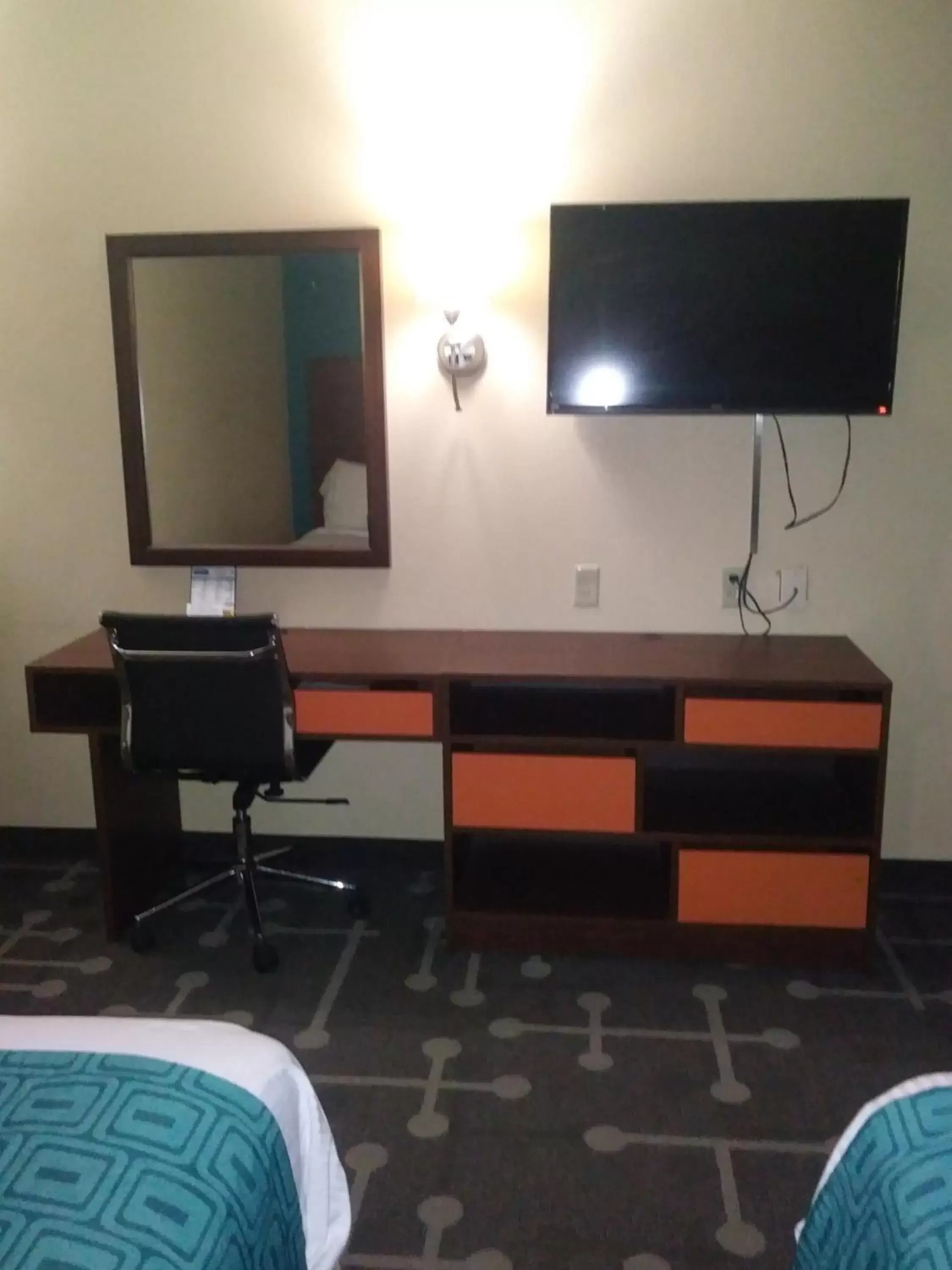 TV/Entertainment Center in Howard Johnson by Wyndham Athens