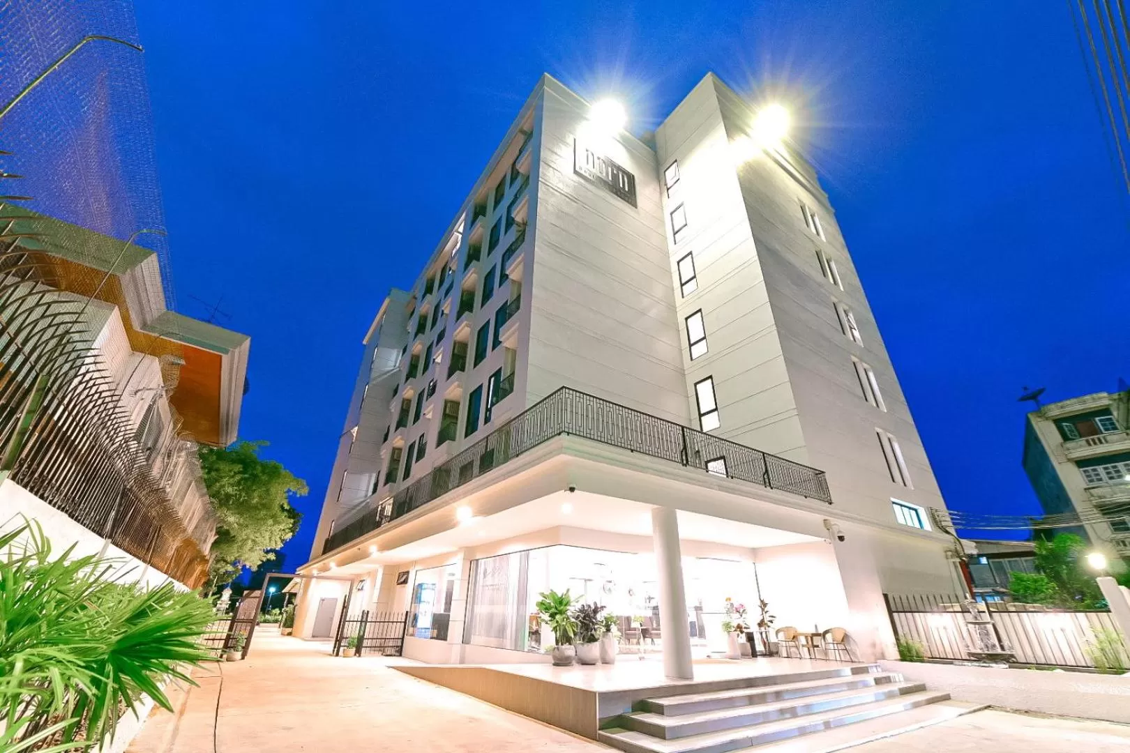 Property building in NORN Rimklong Bangkok Hotel