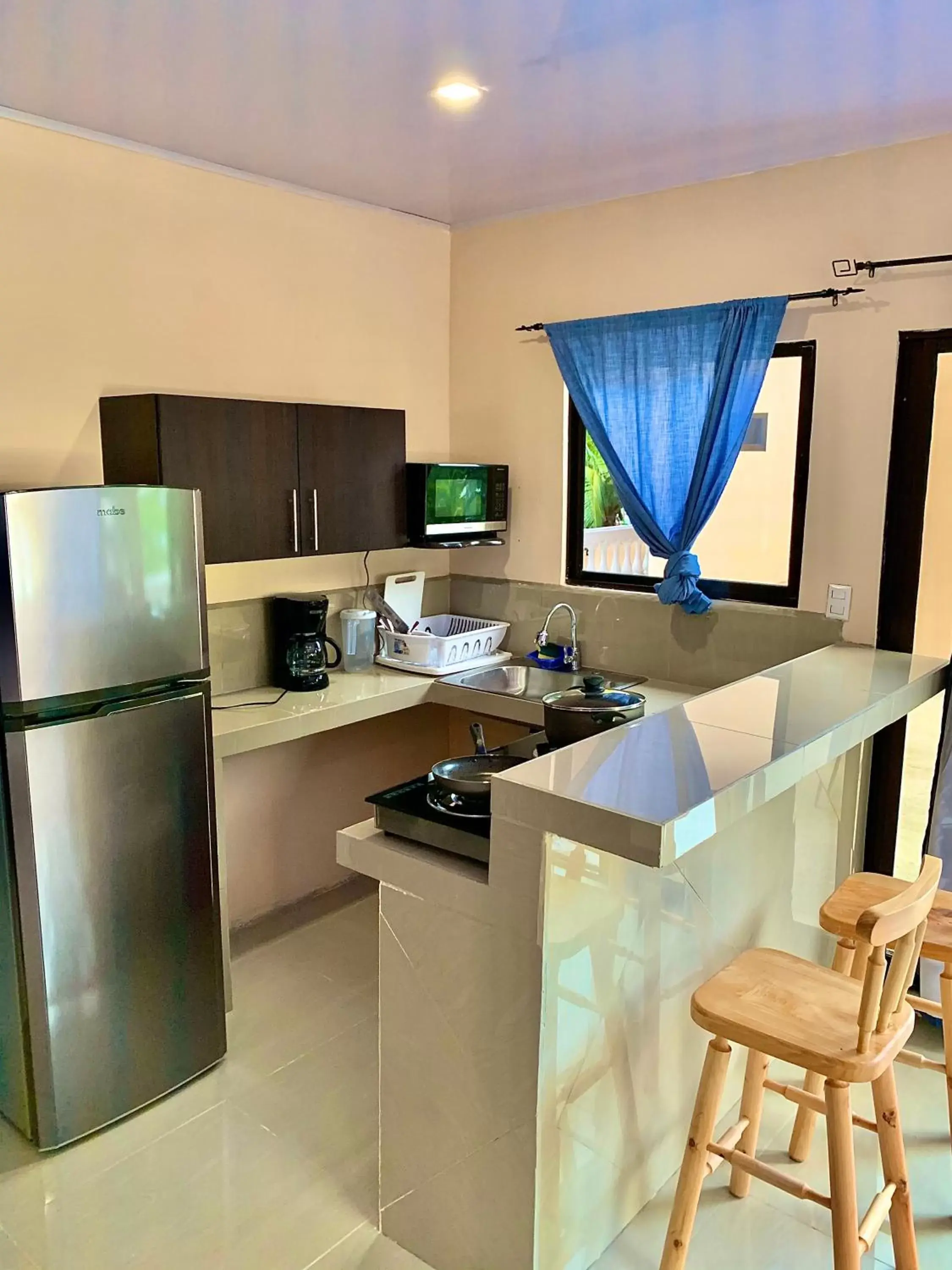 Kitchen/Kitchenette in Hotel Beachfront Vista Hermosa