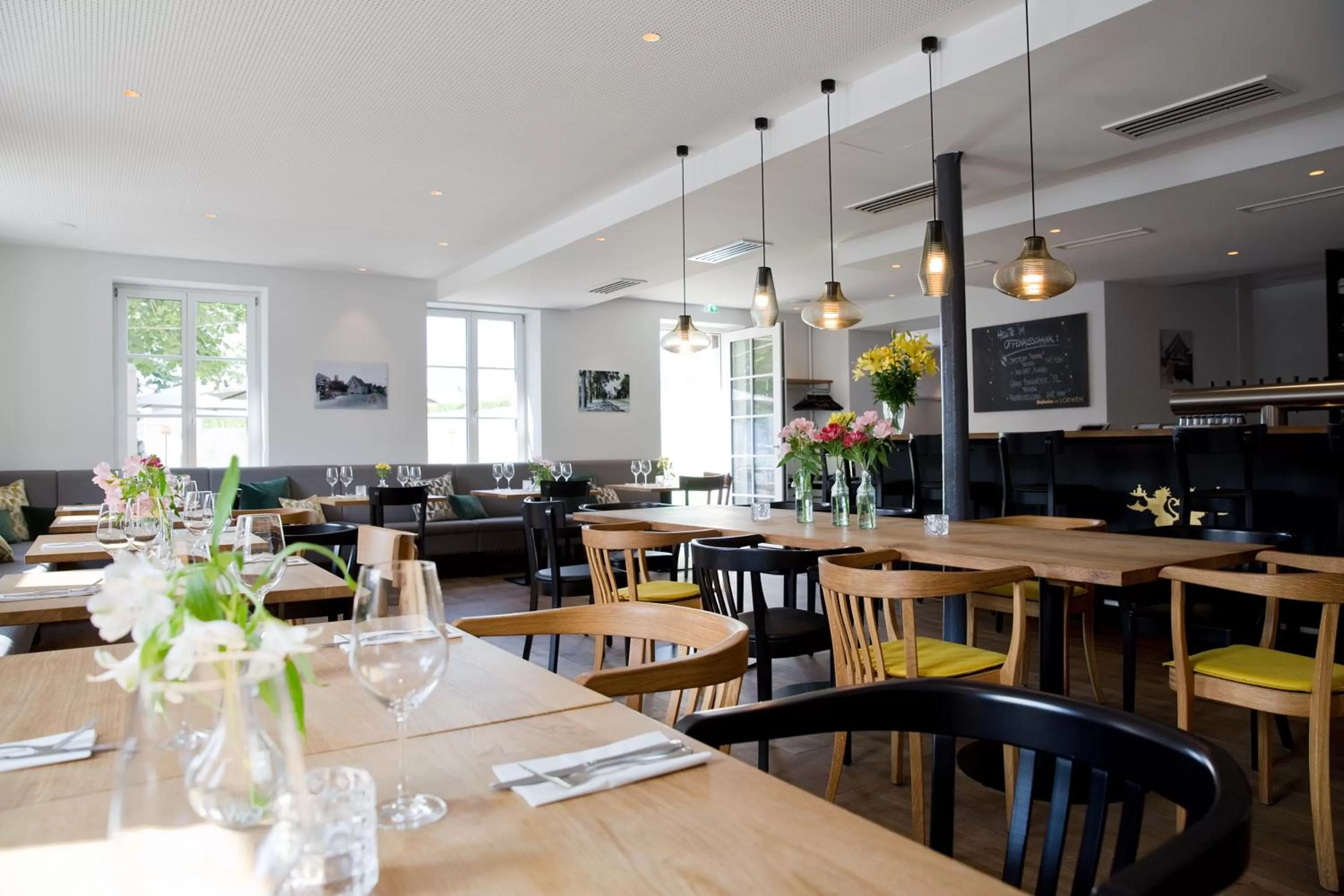 Restaurant/places to eat in zum LOEWEN