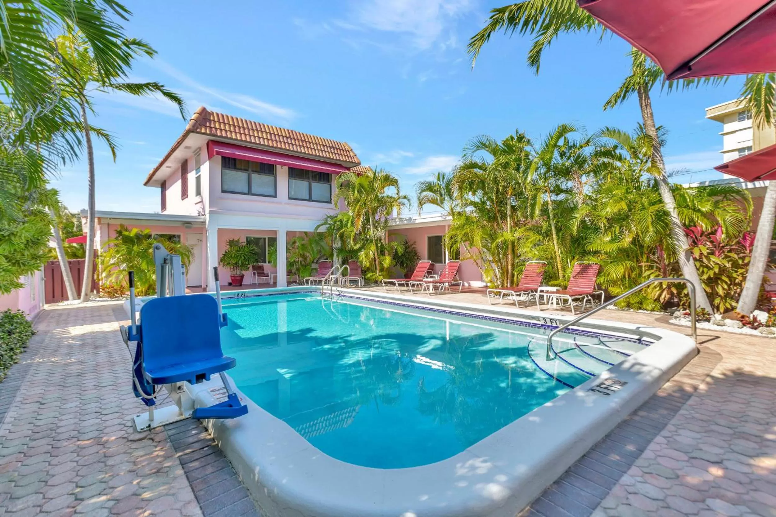 Pool view, Swimming Pool in Seahorse Guesthouse