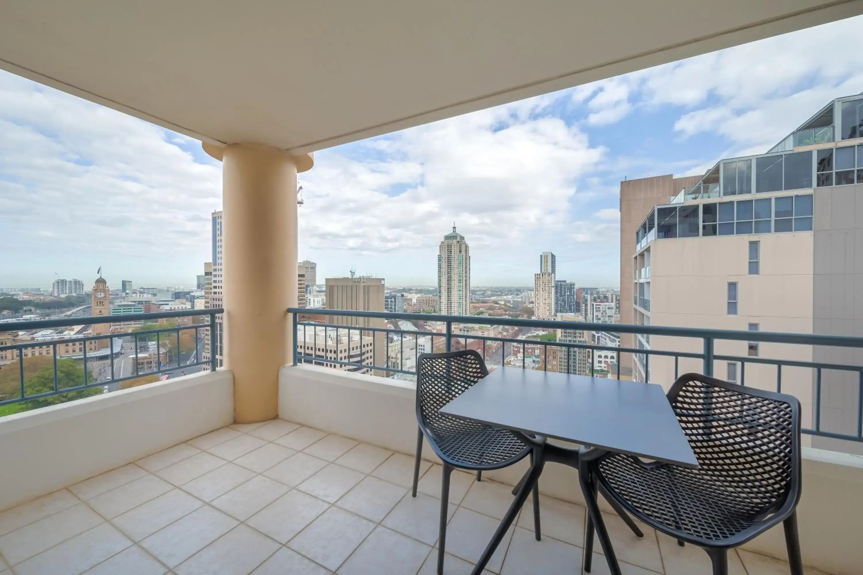 Balcony/Terrace in Oaks Sydney Castlereagh Suites