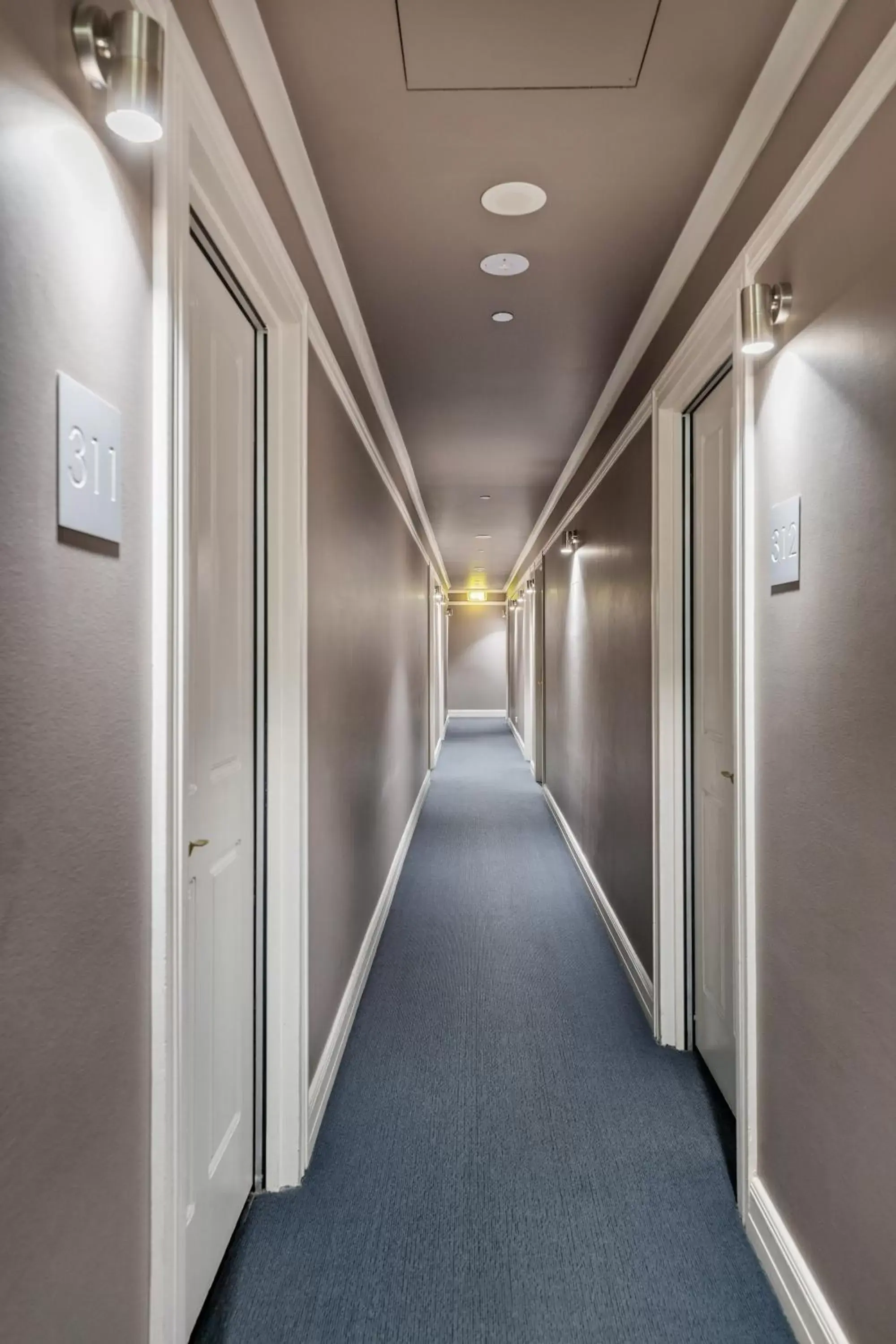 Area and facilities in Best Western Melbourne City