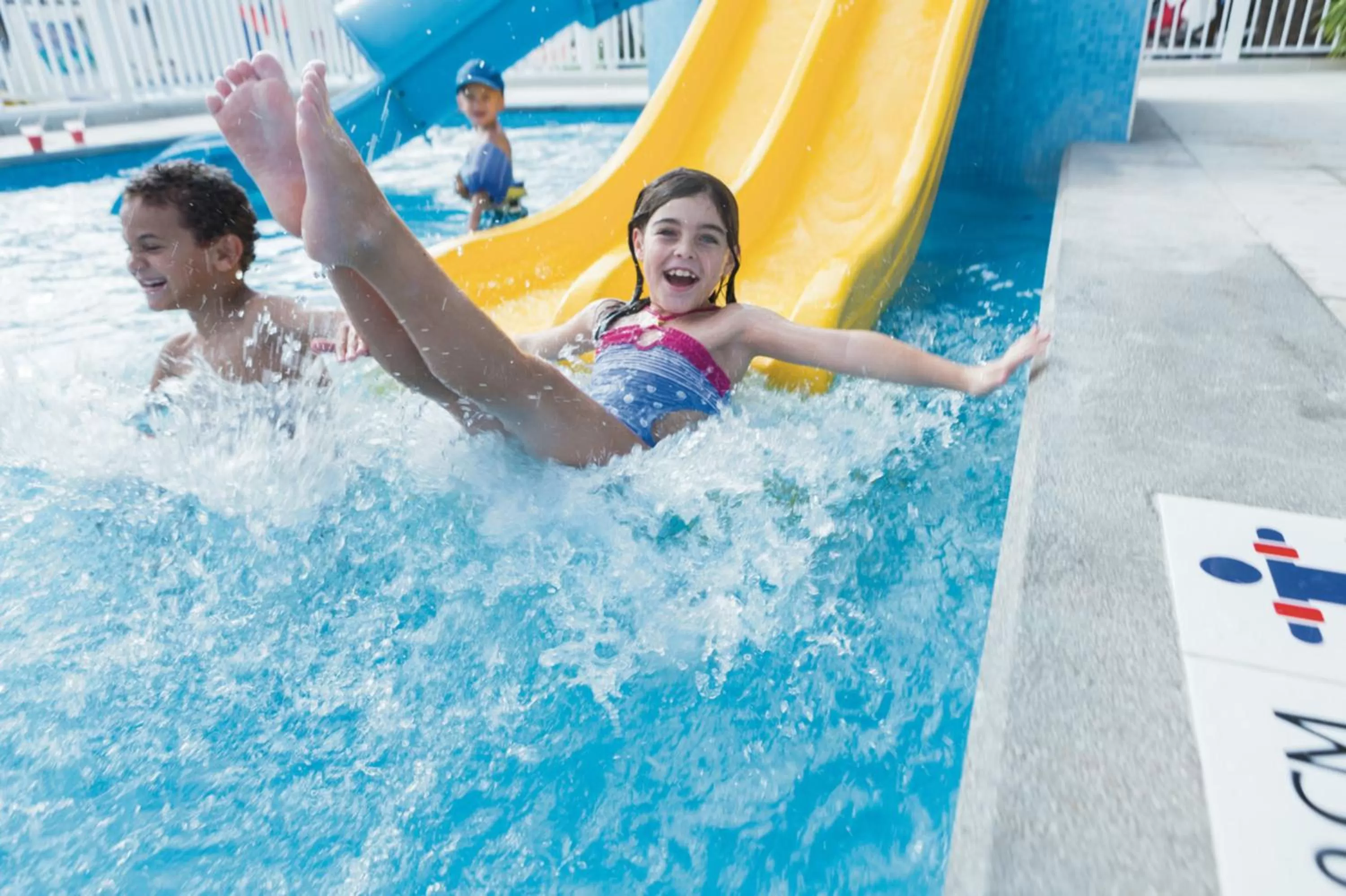 Swimming pool in Riu Playacar - All Inclusive