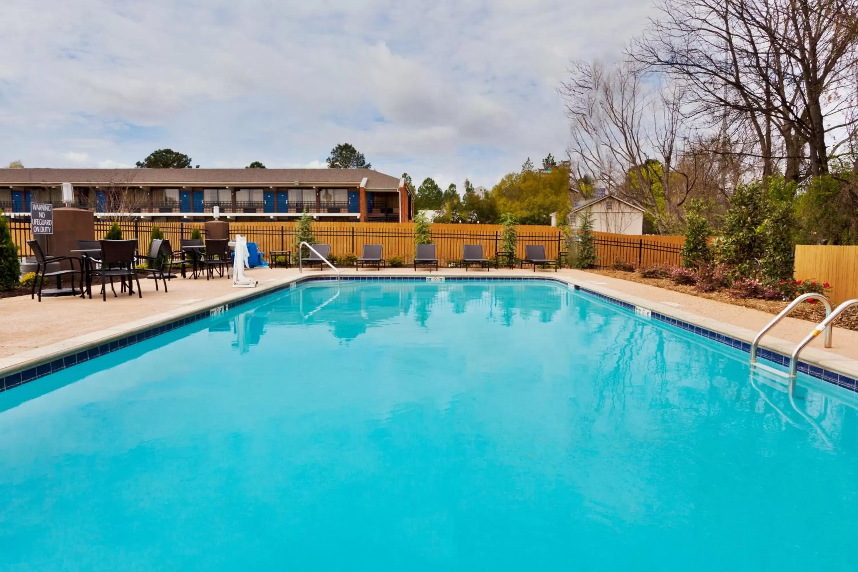 Swimming Pool in Best Western Montgomery I-85 North