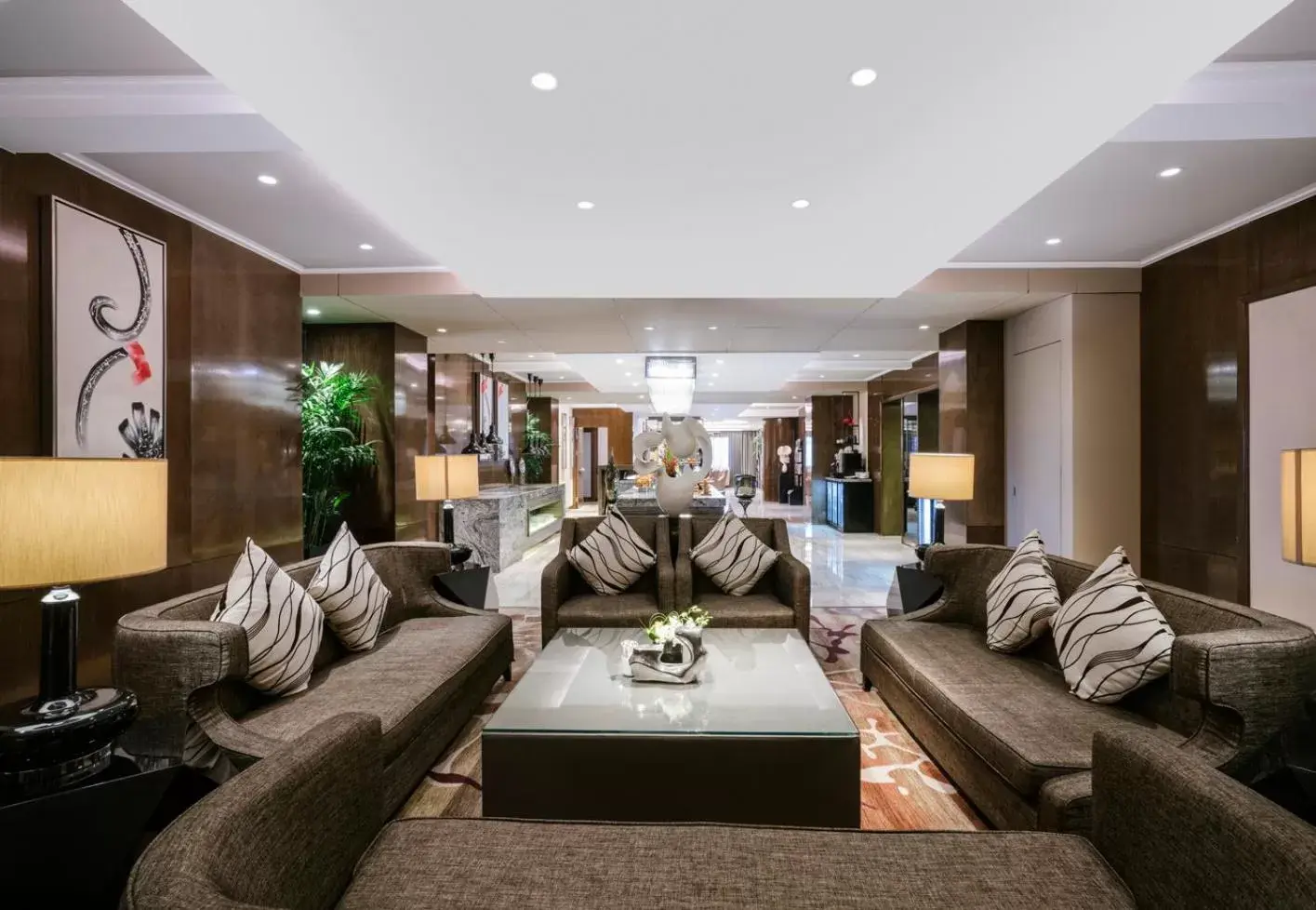 Lounge or bar in Pullman Shanghai Jing'an-Jing'an district, downtown railway station, traffic hub, easy to travel Shanghai Lounge or bar in Pullman Shanghai Jing'an-Jing'an district, downtown railway station, traffic hub, easy to travel Shanghai