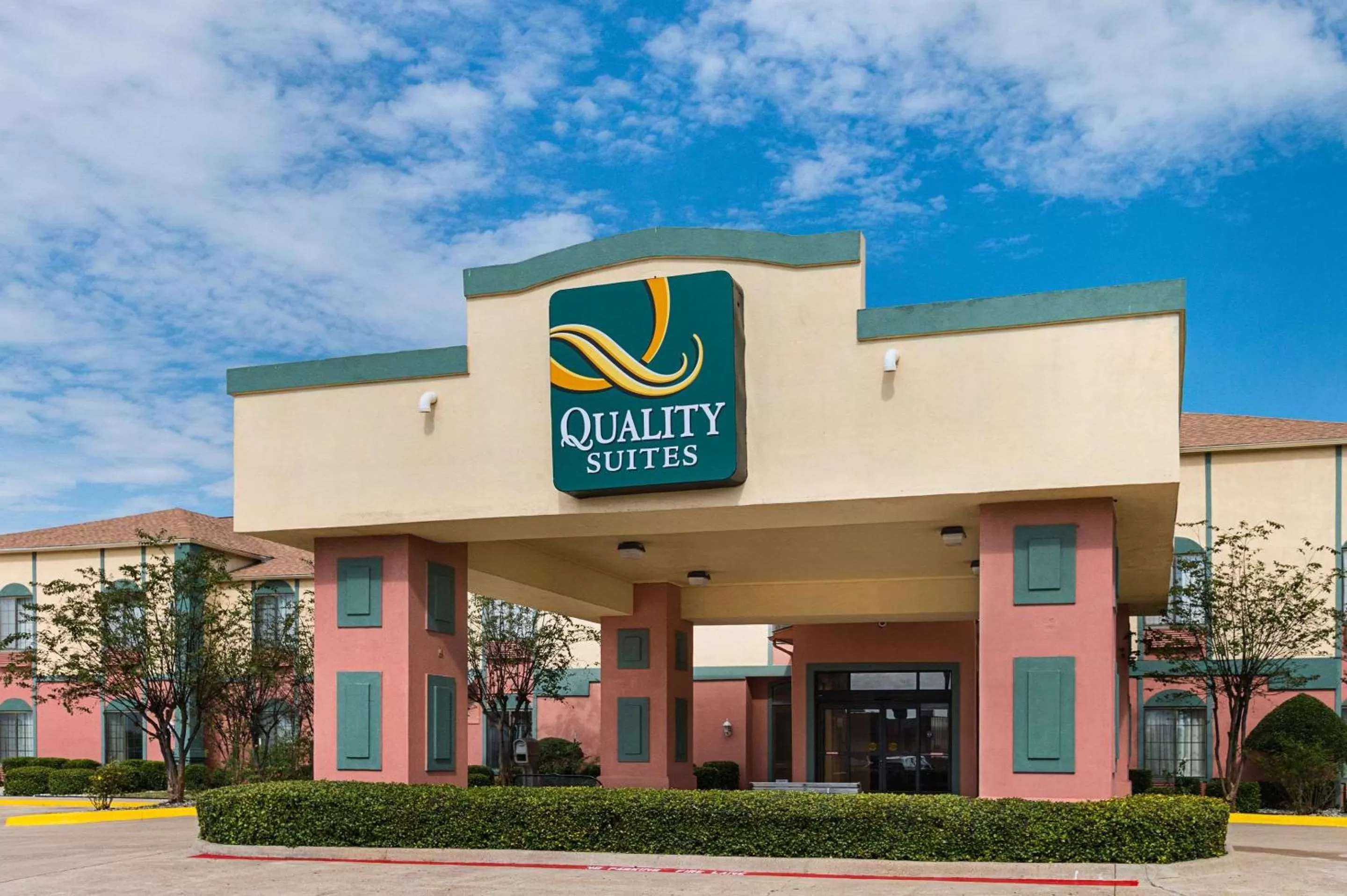 Property building in Quality Suites Temple I-35