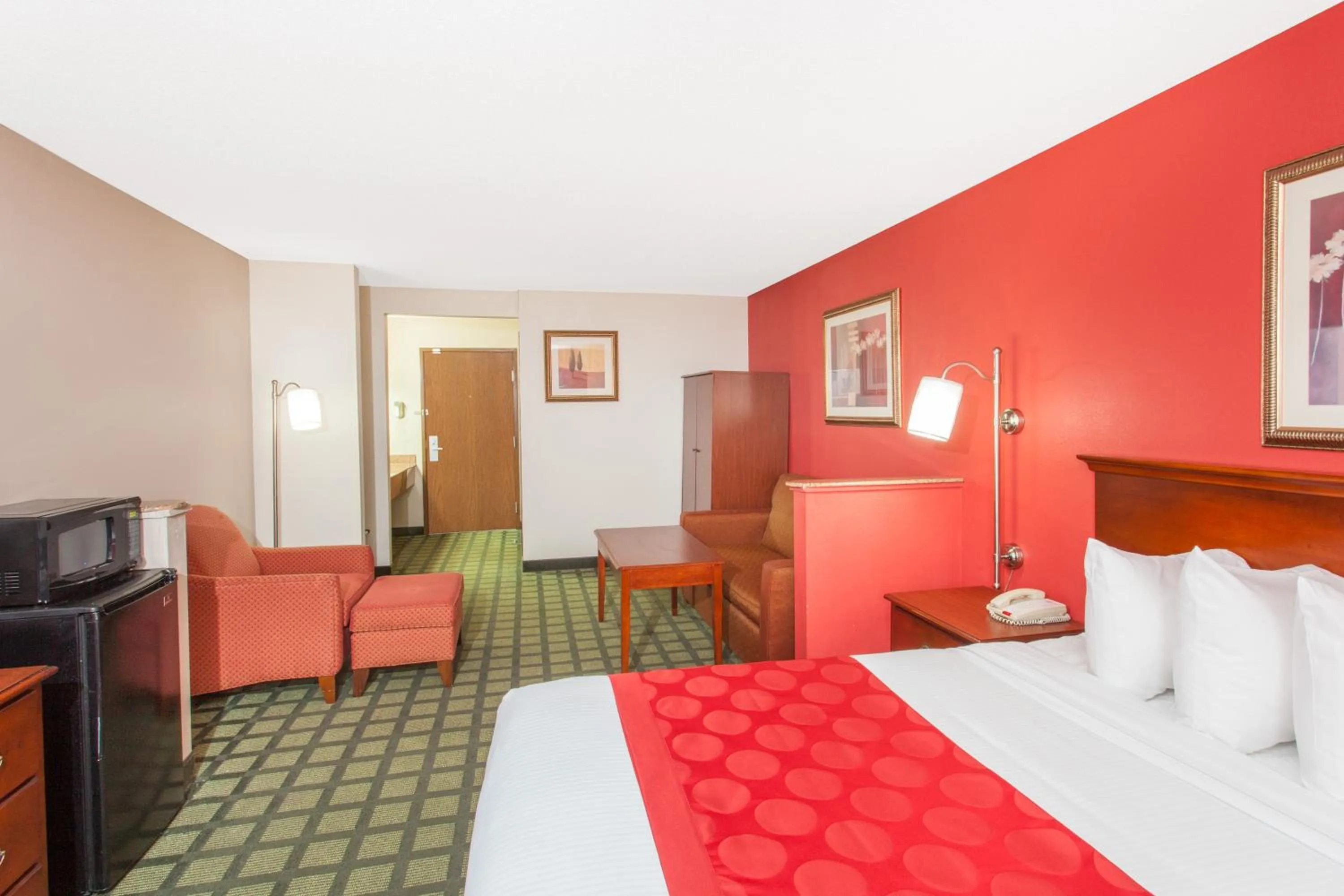 Bed in Ramada Limited Decatur