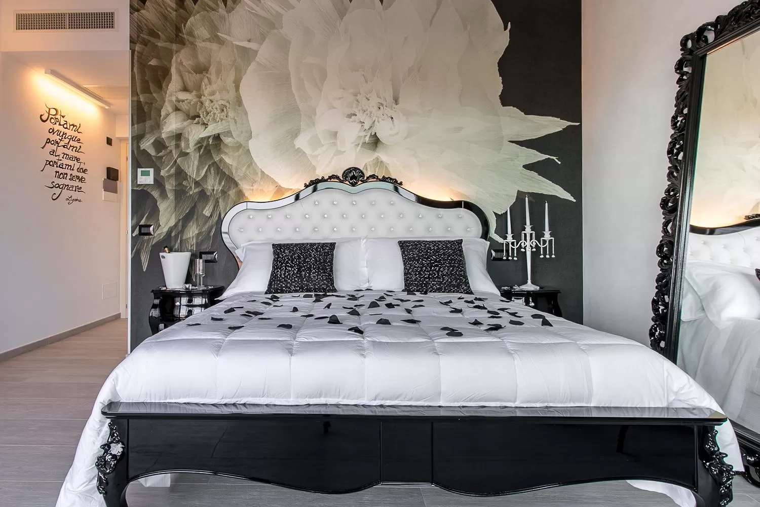 Photo of the whole room, Bed in BellavistaRelax