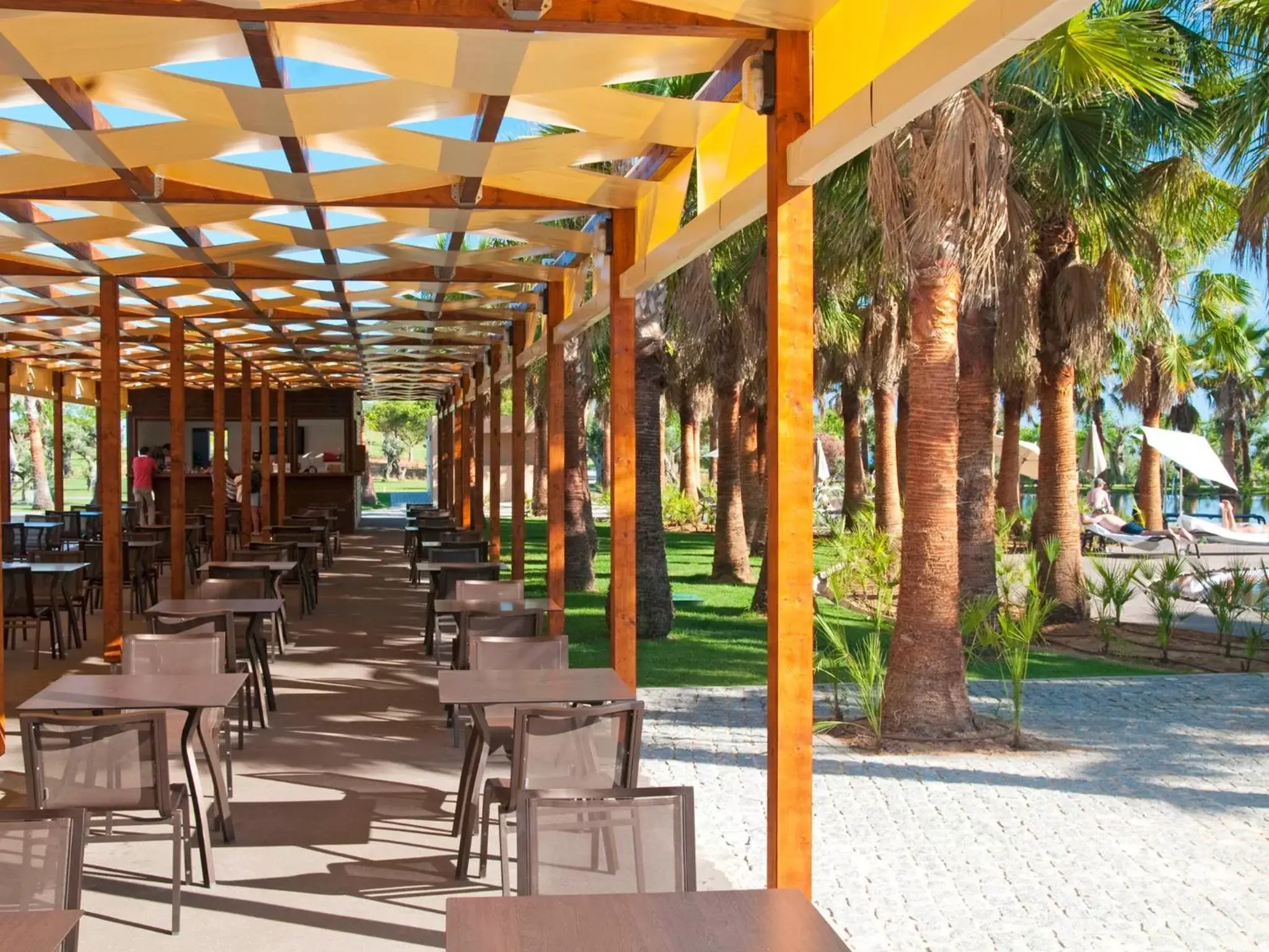 Restaurant/Places to Eat in NAU Sao Rafael Atlantico