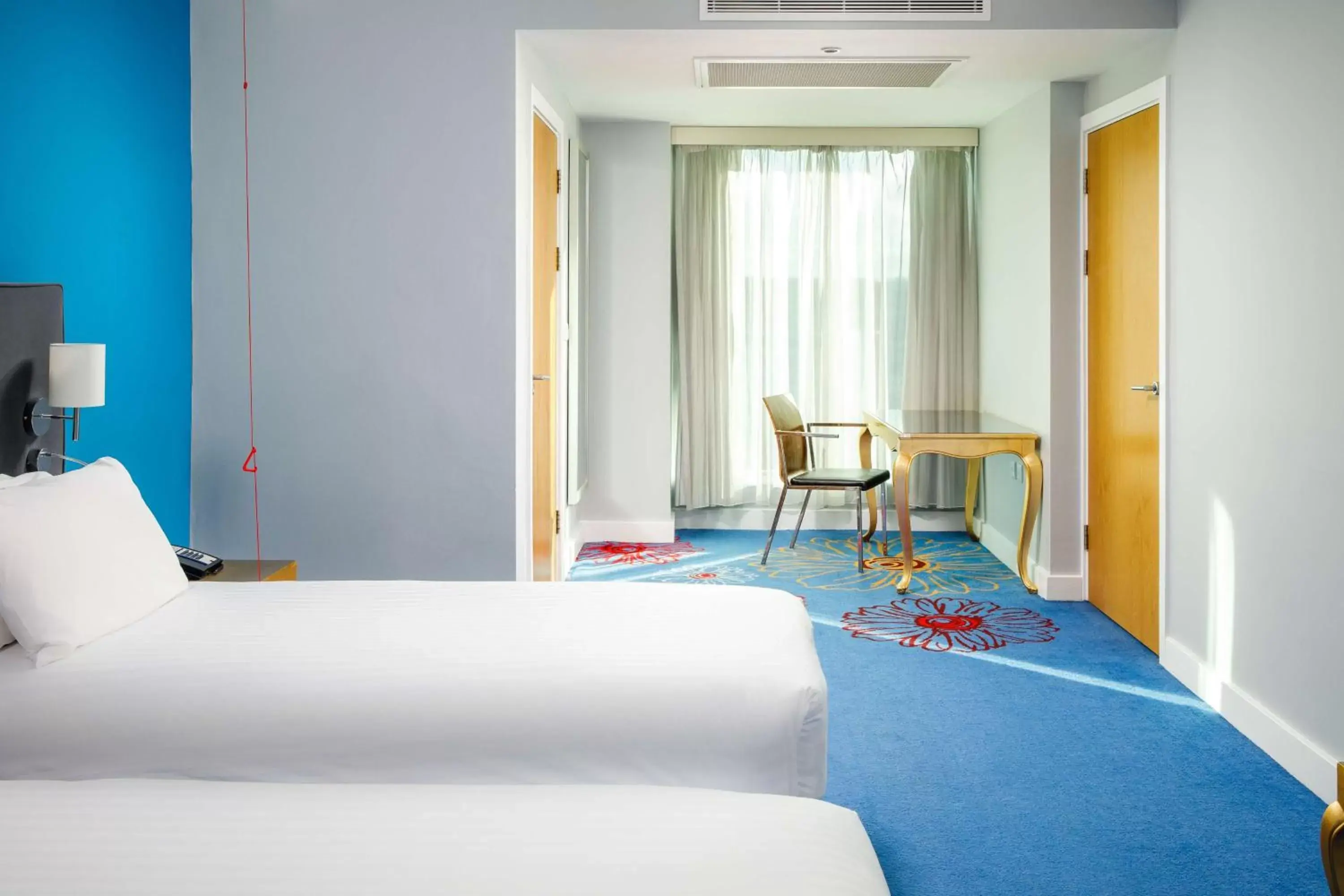 Bedroom, Bed in Radisson Blu Hotel, Cardiff