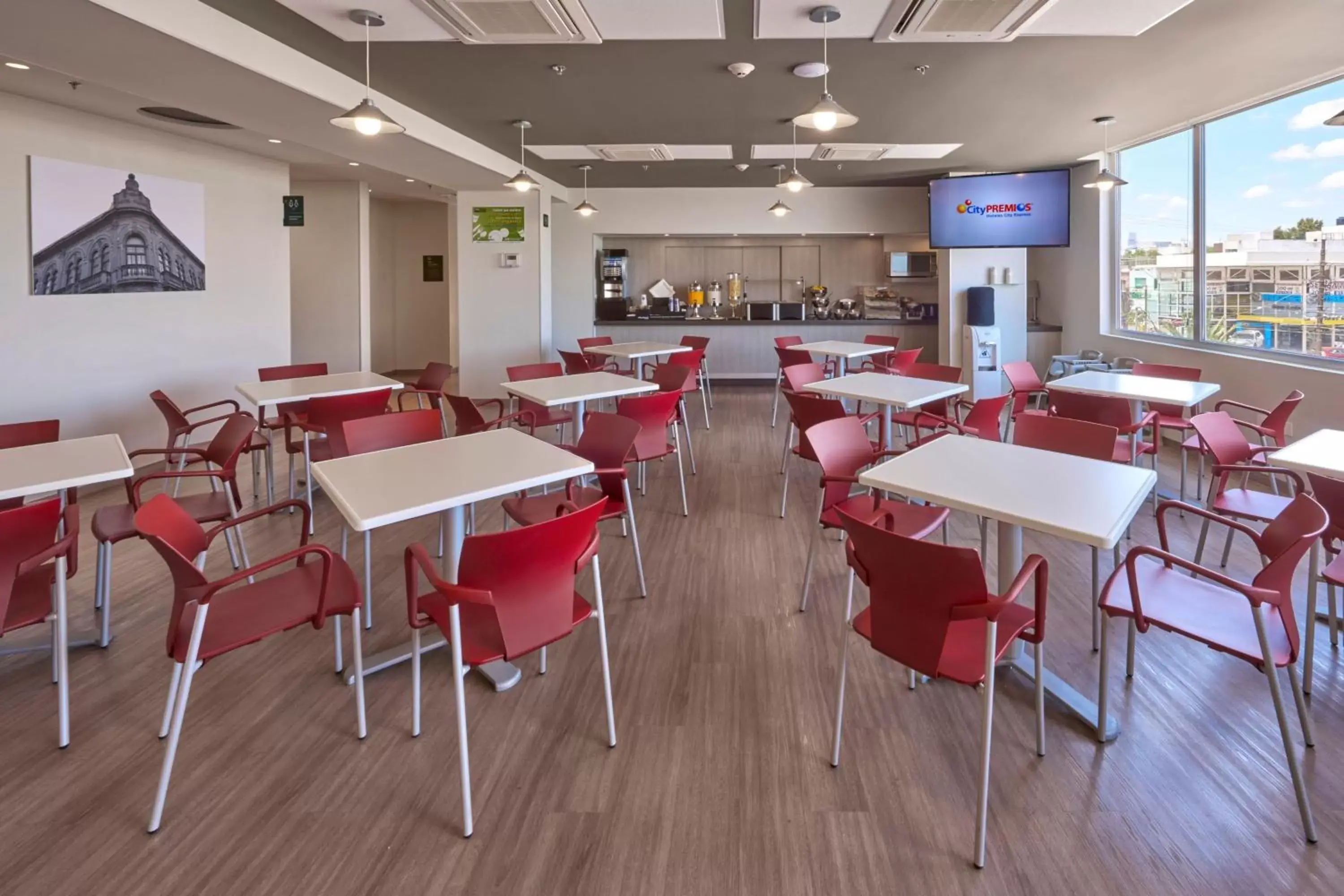 Breakfast, Restaurant/Places to Eat in City Express Junior by Marriott San Luis Potosi Carranza