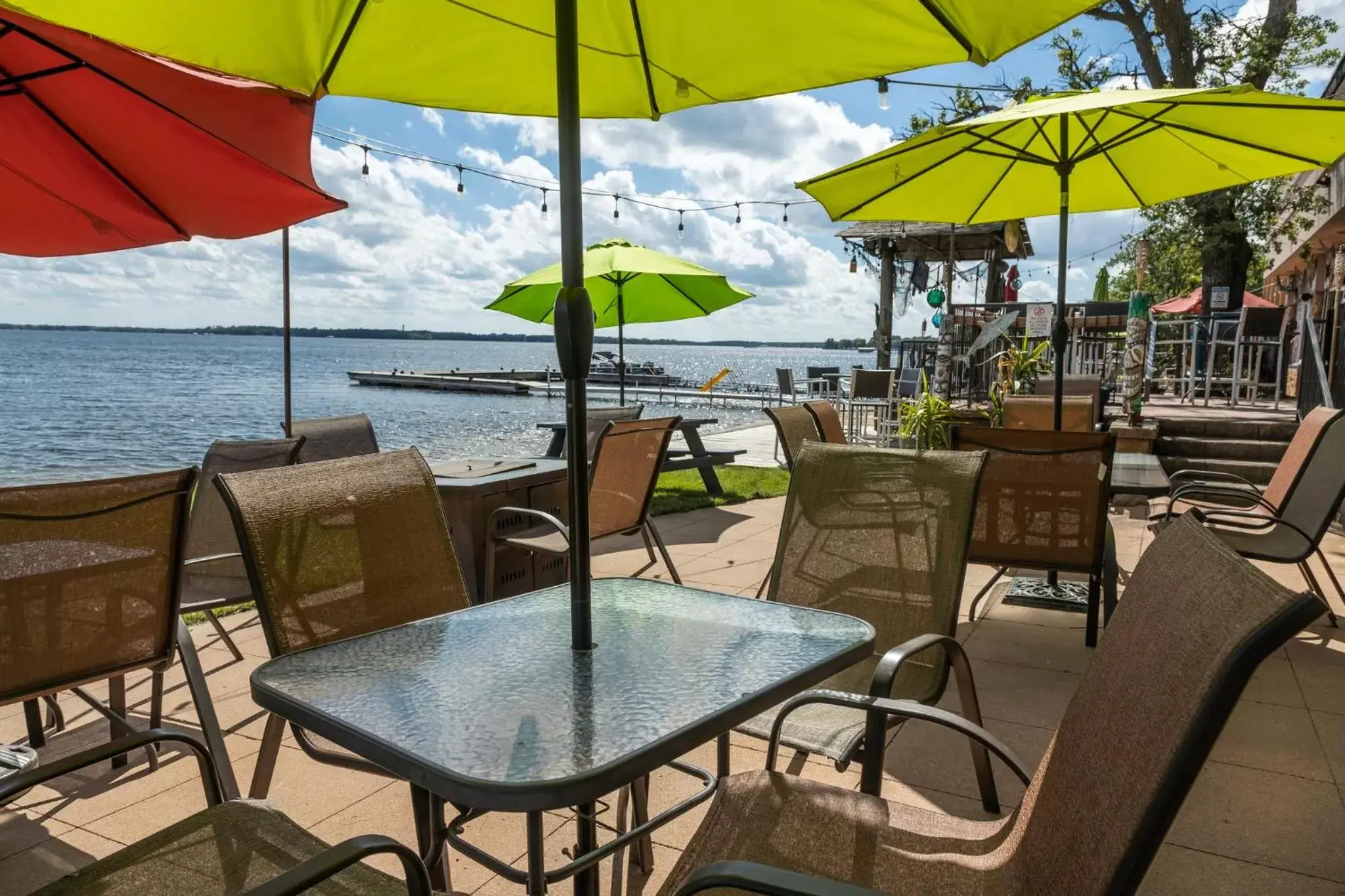 Beach, Restaurant/Places to Eat in Holiday Inn Detroit Lakes, an IHG Hotel