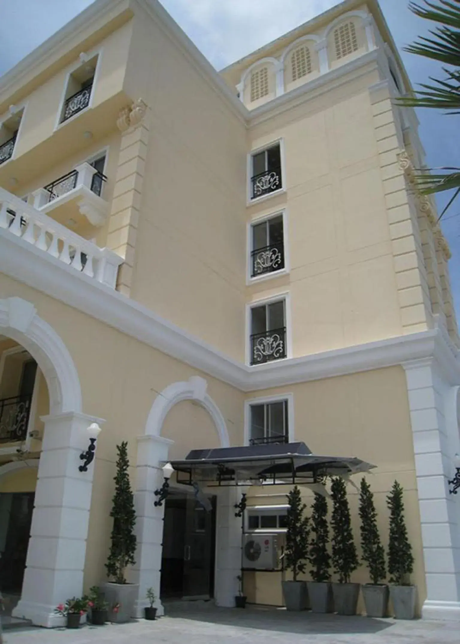 Facade/entrance, Property Building in Rafael Hotel and Mansion Bangkok - SHA Extra Plus Certified