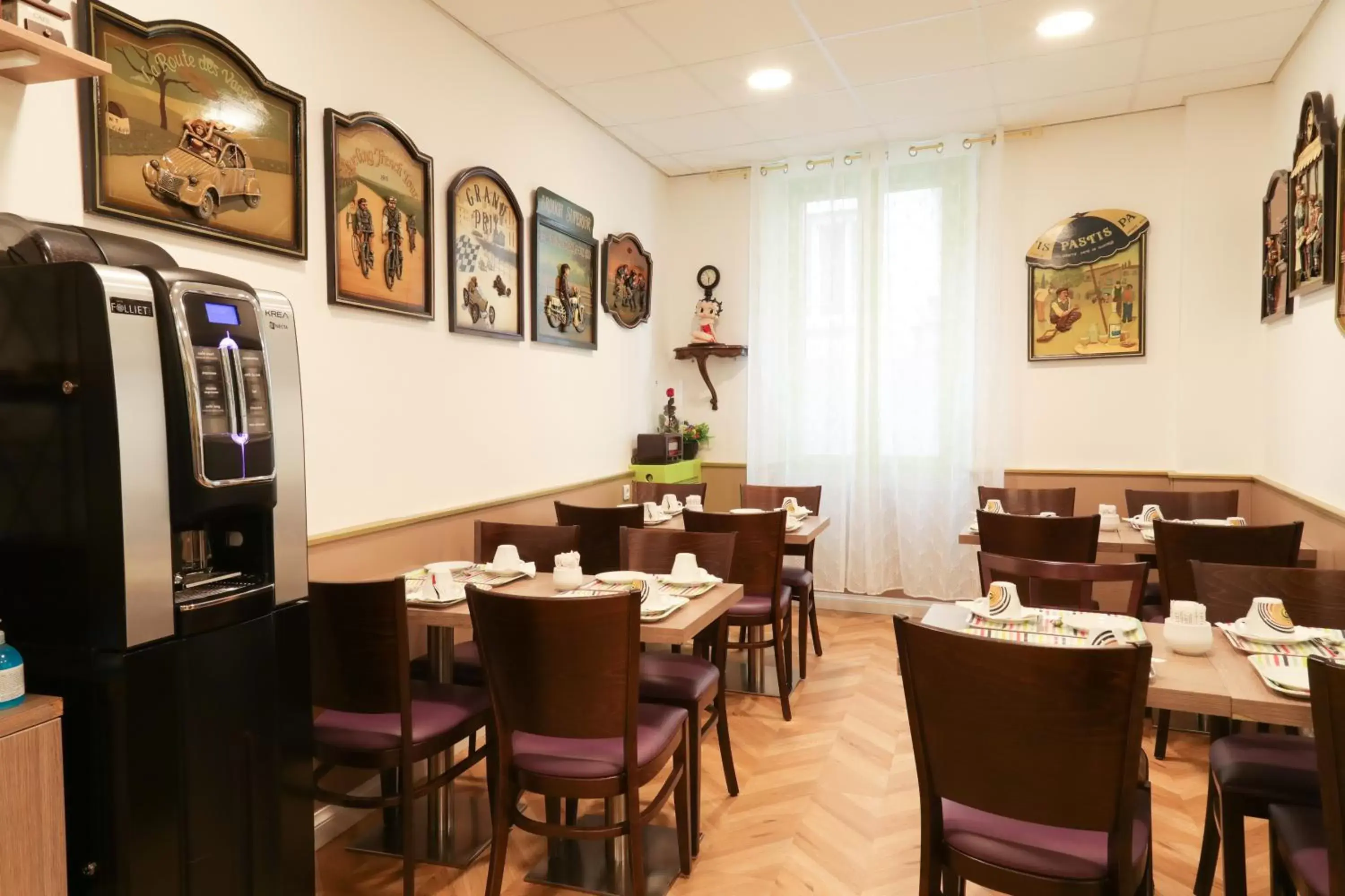 Restaurant/Places to Eat in Hôtel Gloria