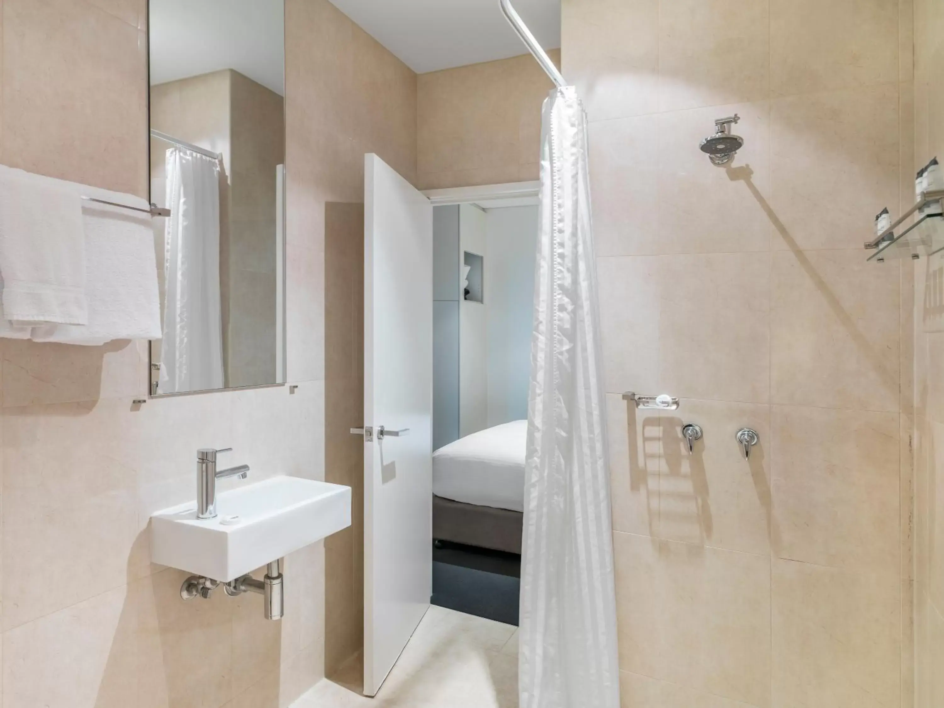 Bathroom in Oaks Melbourne on Collins Hotel